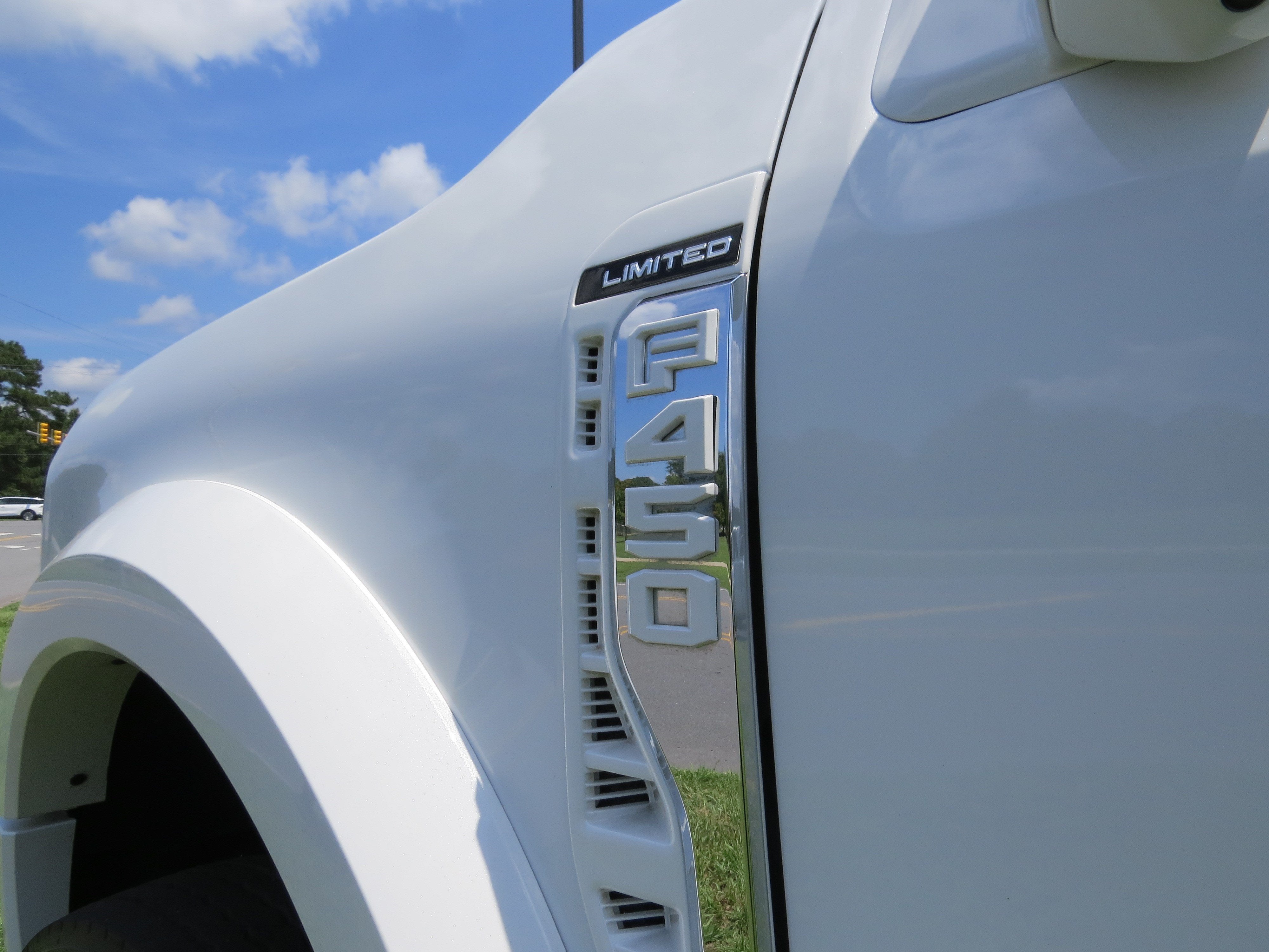 2024 Ford Super Duty F-450 DRW XL