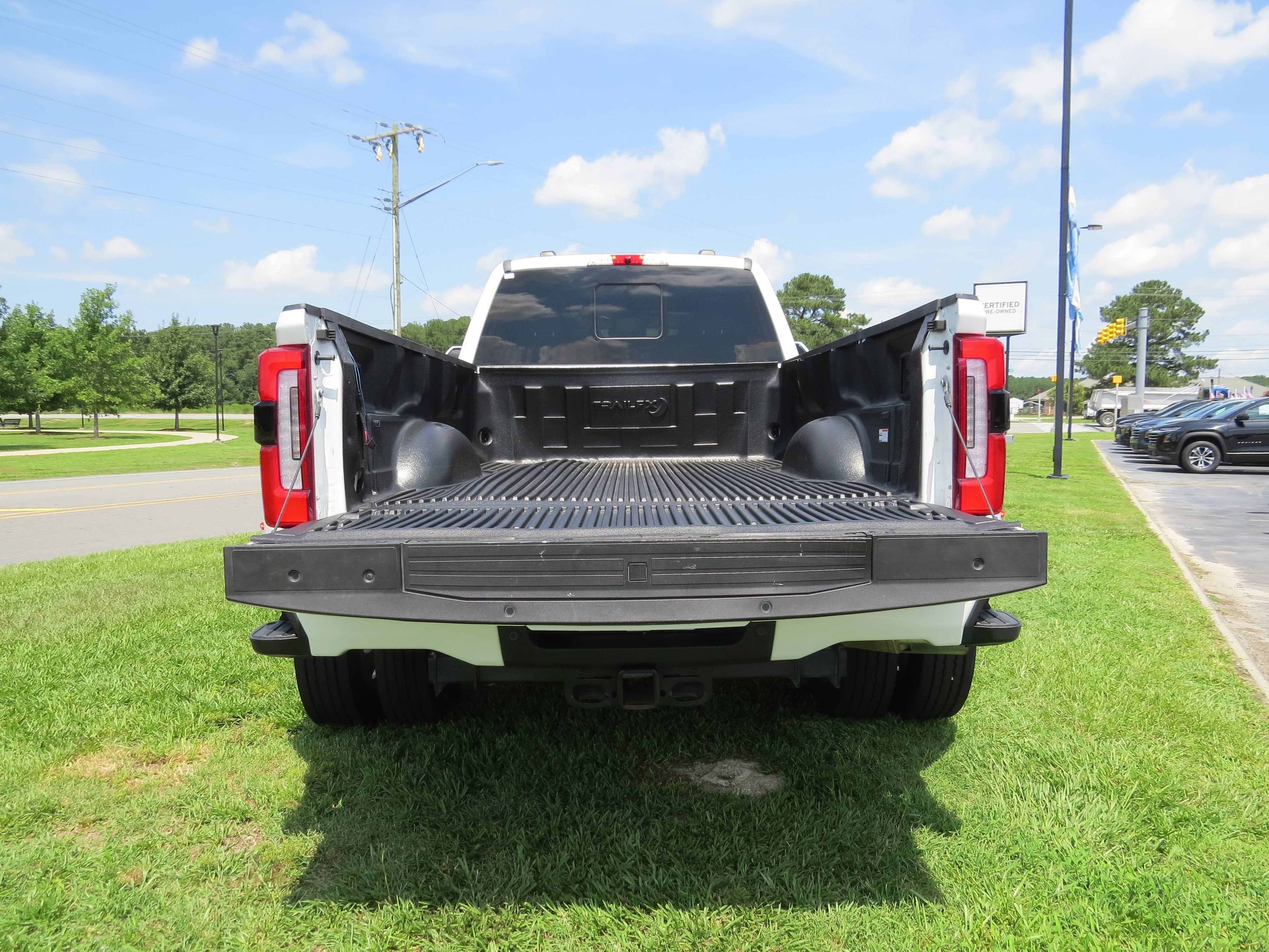 2024 Ford Super Duty F-450 DRW XL