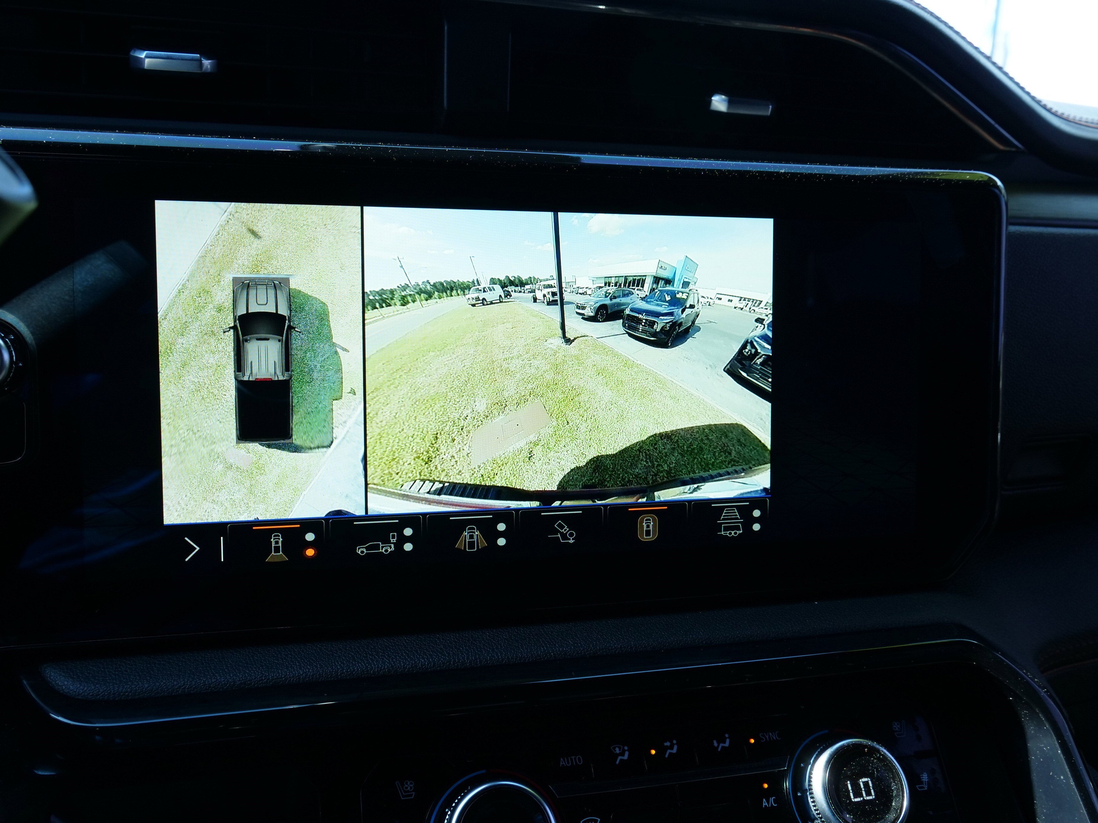 2024 GMC Sierra 2500HD AT4 - Photo 25