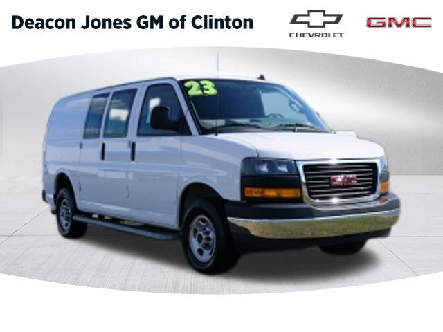 2023 GMC Savana 2500's photo