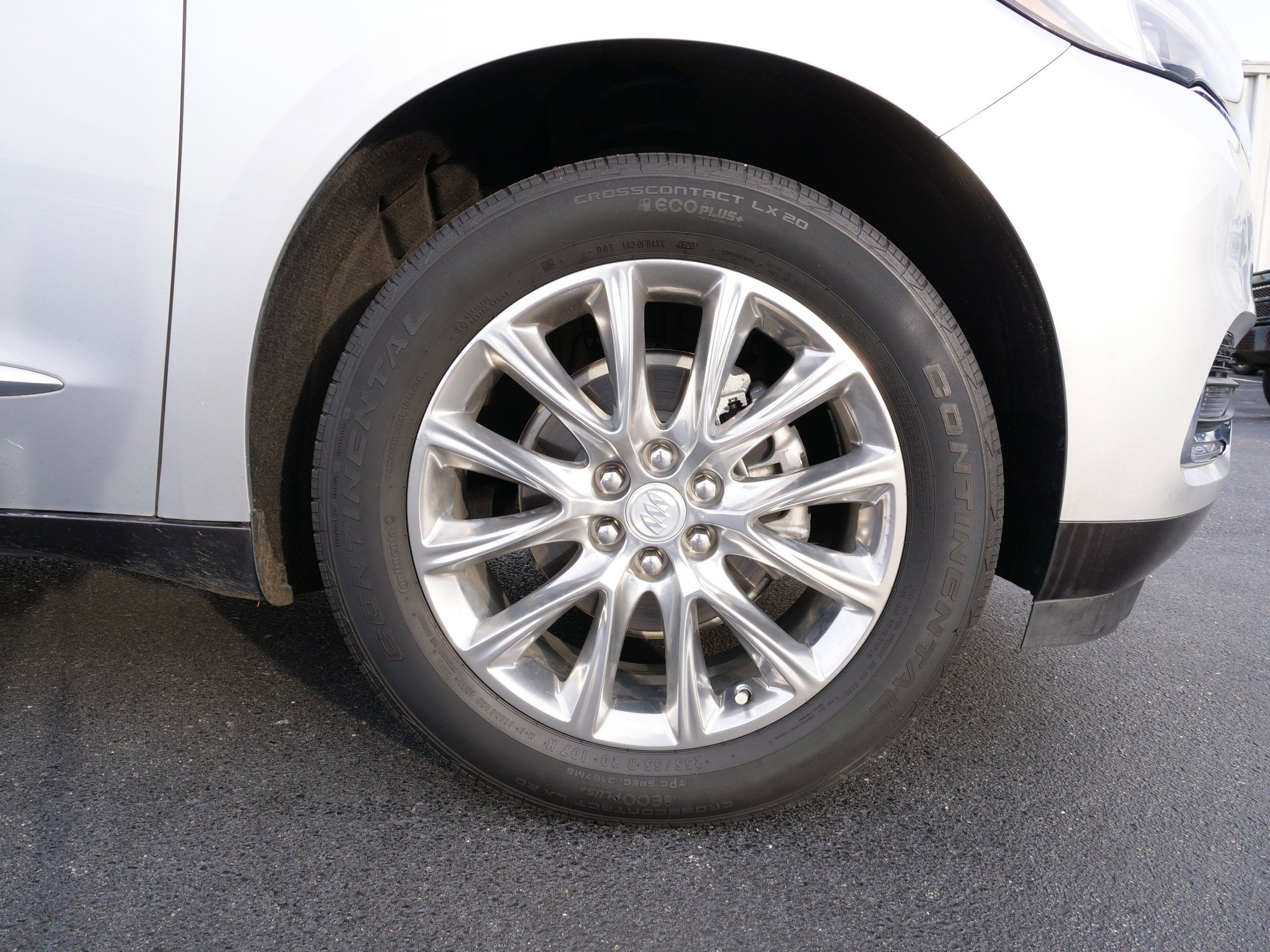 2021 Buick Enclave Essence