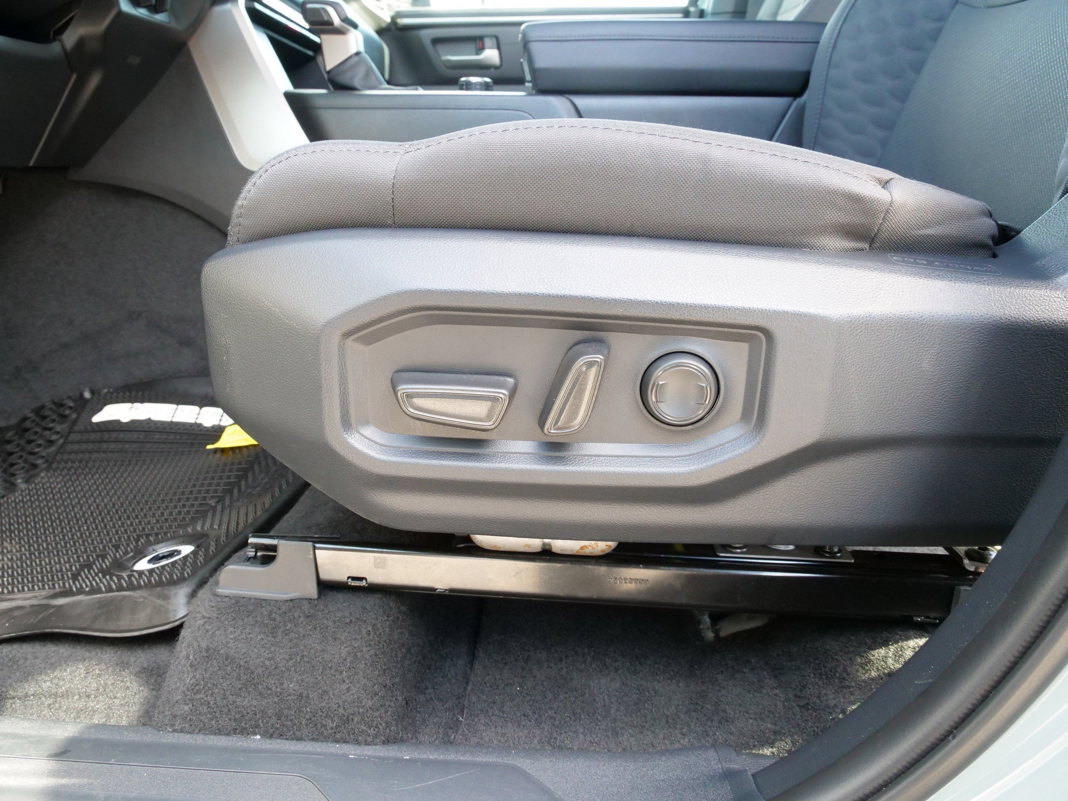 2025 Toyota Tundra 4WD SR