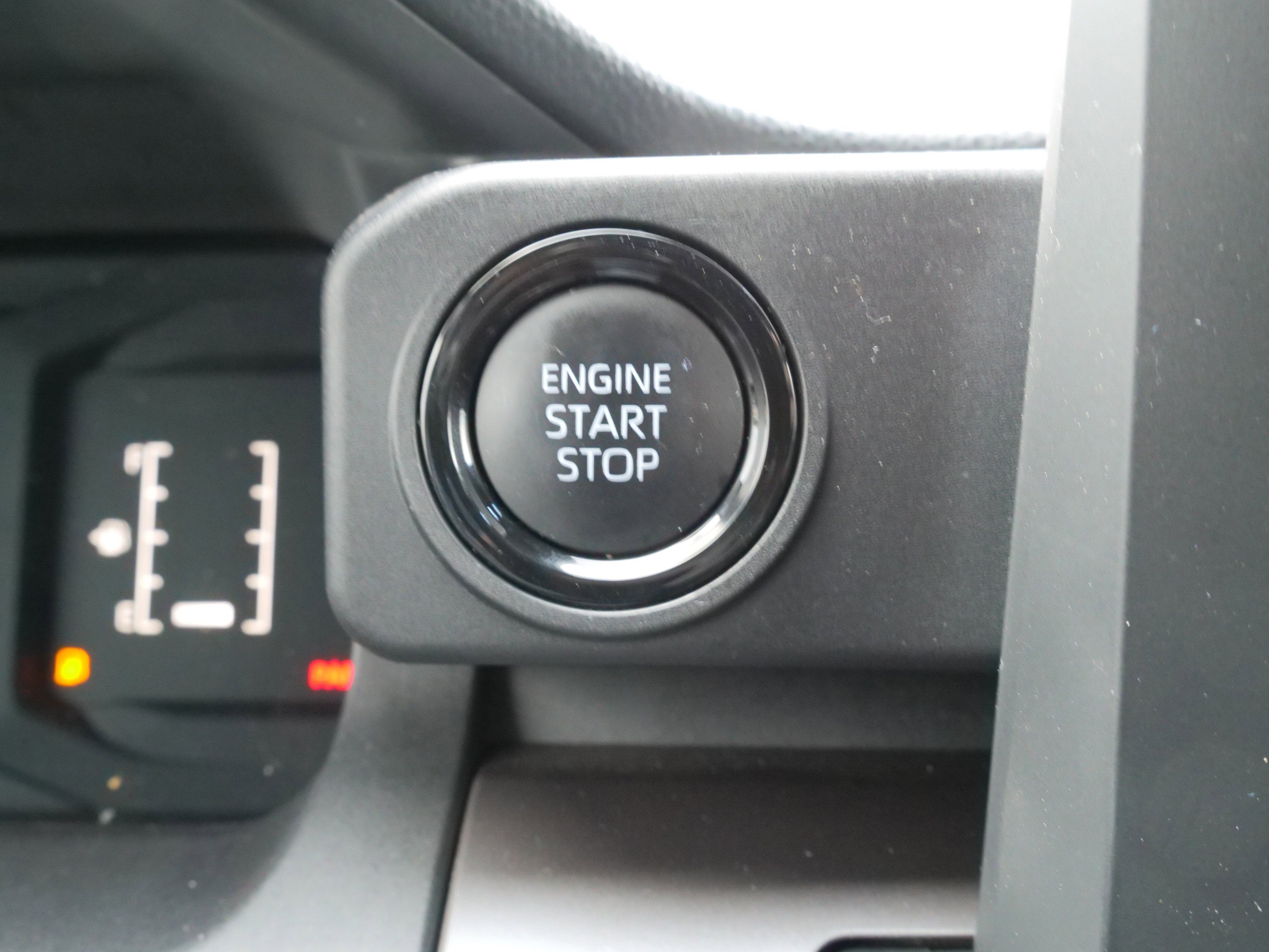 2025 Toyota Tacoma 2WD SR5