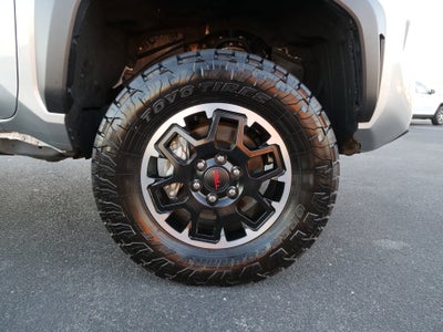 2025 Toyota Tacoma 4WD TRD Off-Road