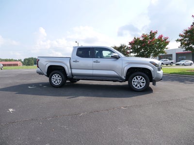 2024 Toyota Tacoma 4WD SR5