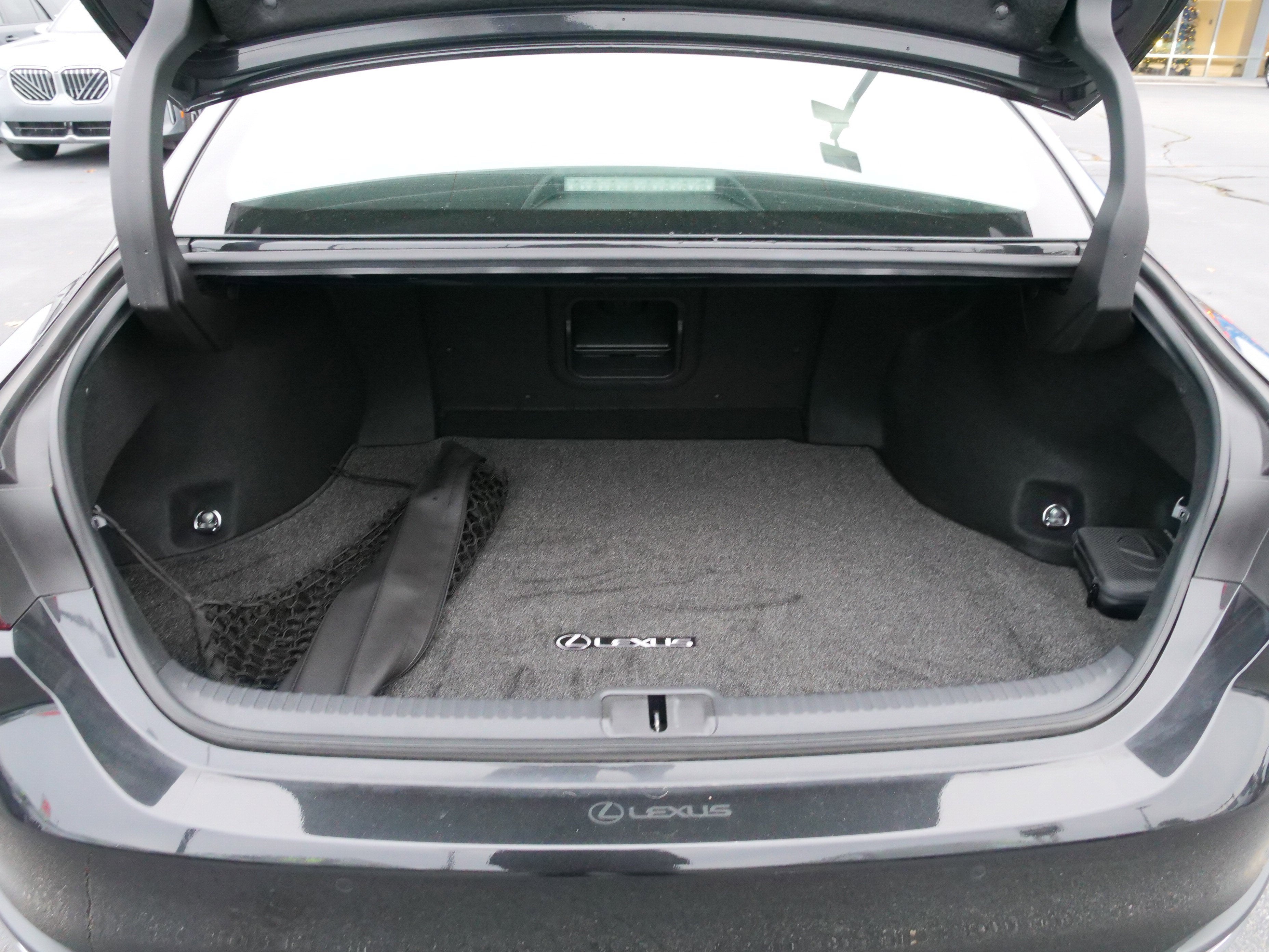 2024 Lexus ES ES 300h Ultra Luxury