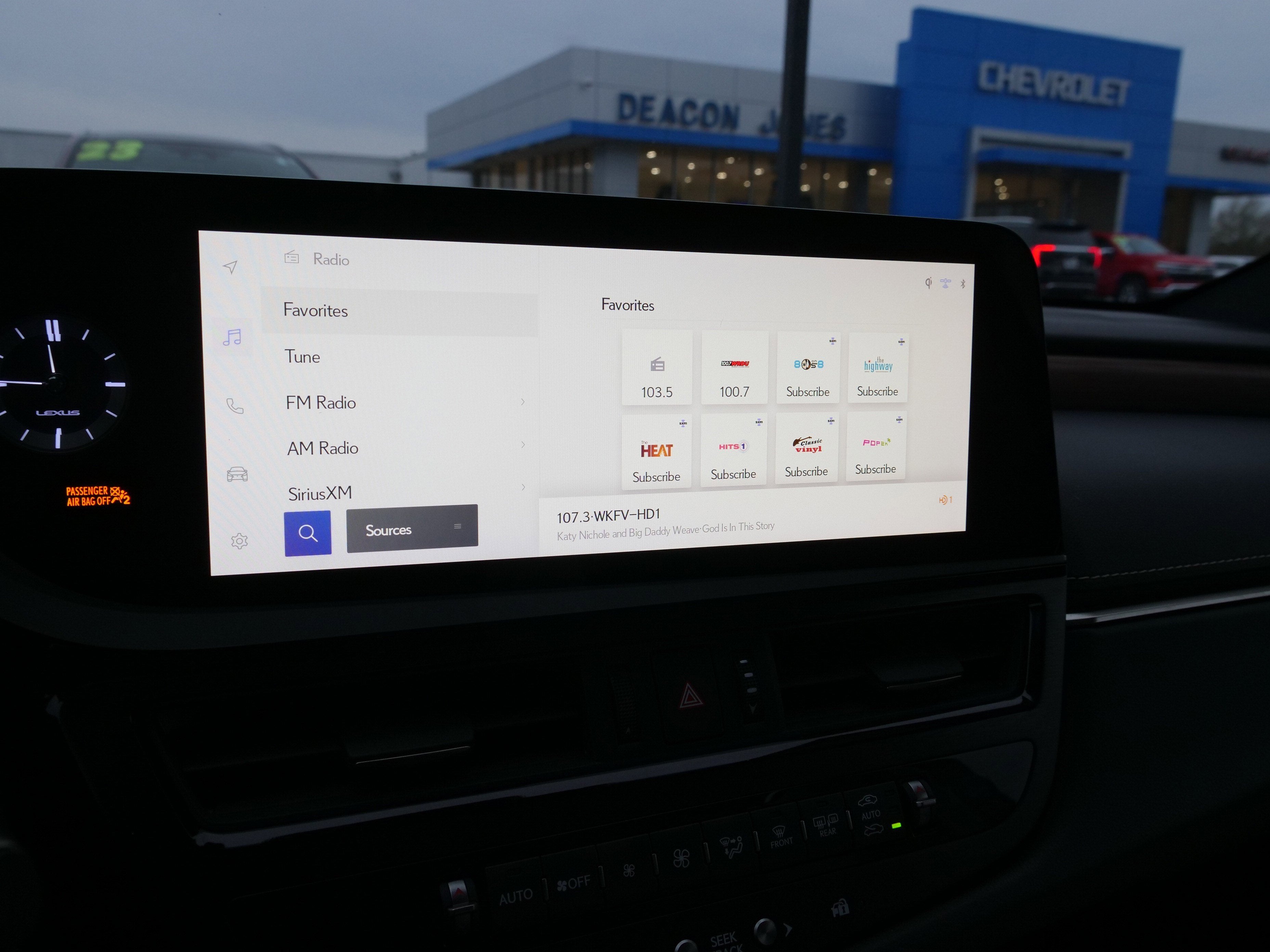 2024 Lexus ES ES 300h Ultra Luxury