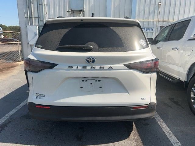 2025 Toyota Sienna XLE