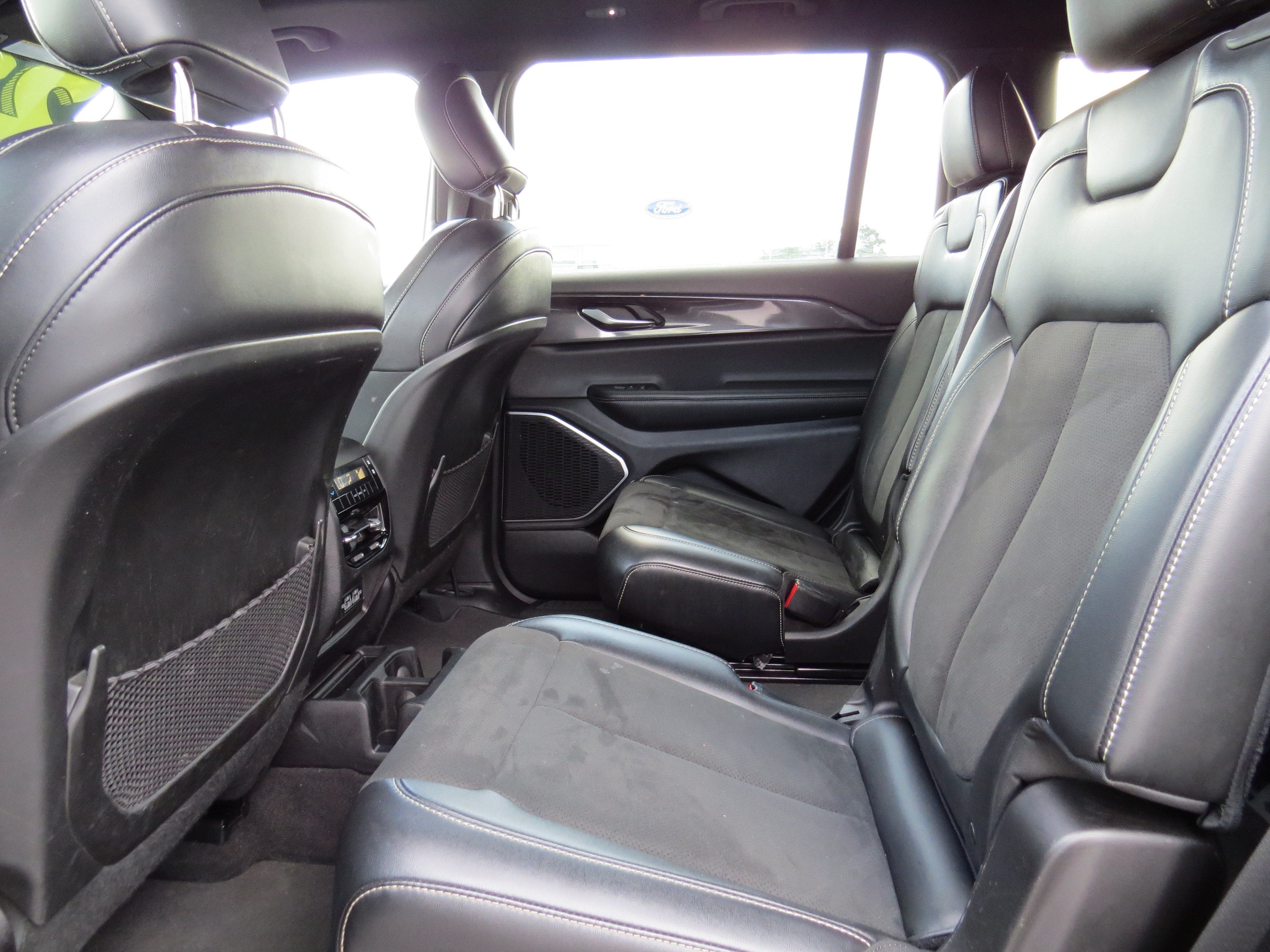 2022 Jeep Grand Cherokee L Altitude