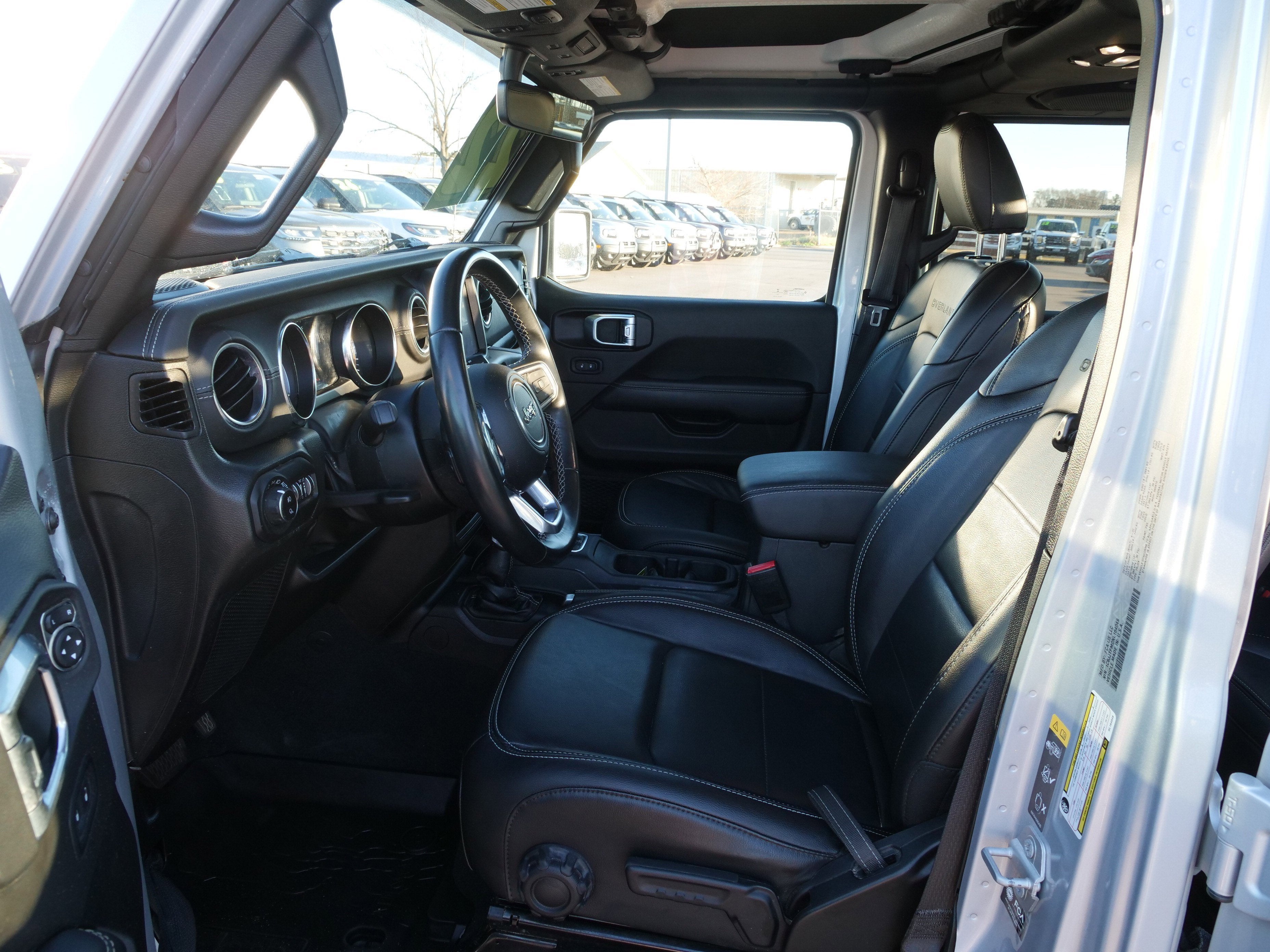 2022 Jeep Gladiator Overland