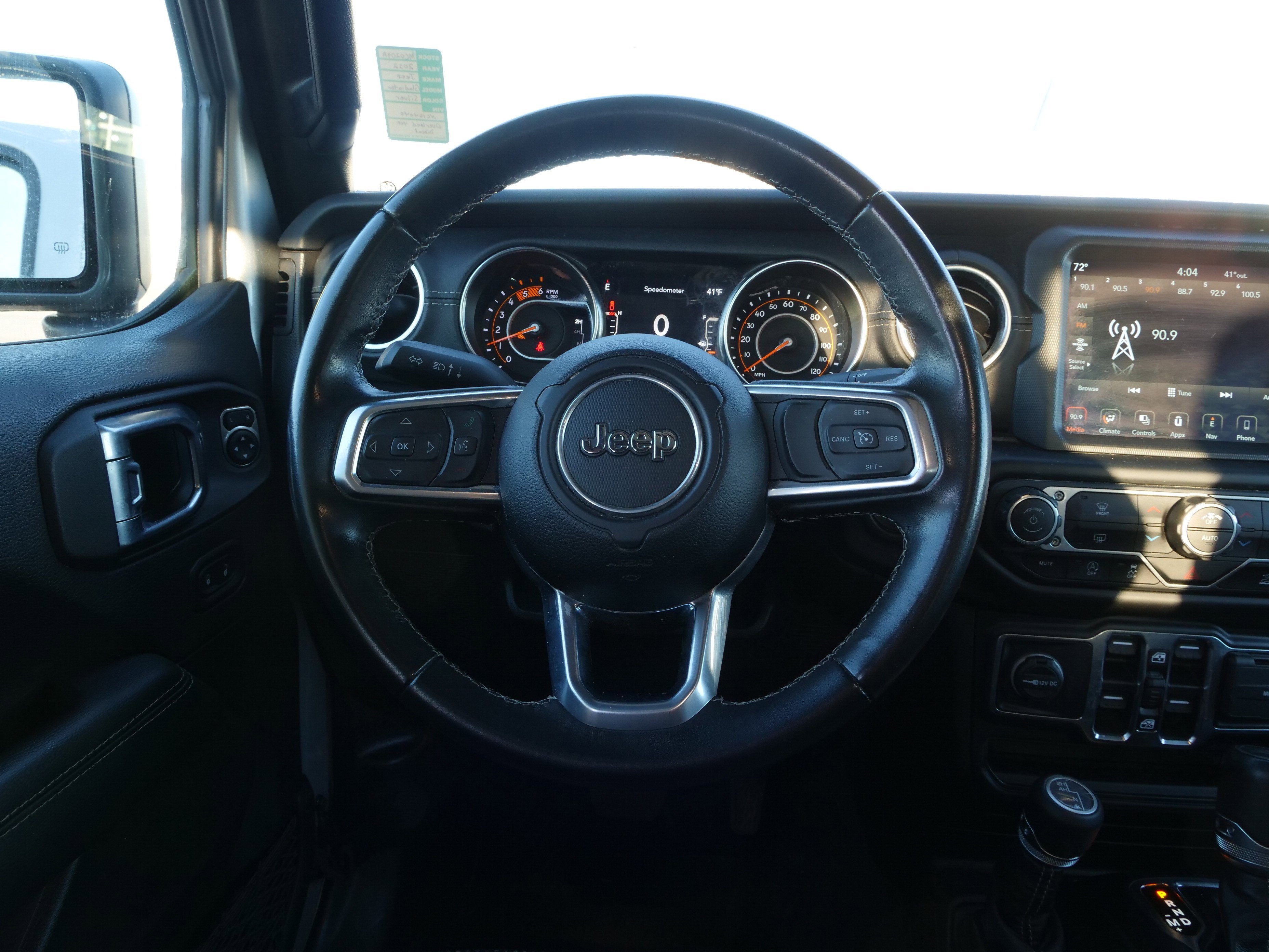 2022 Jeep Gladiator Overland