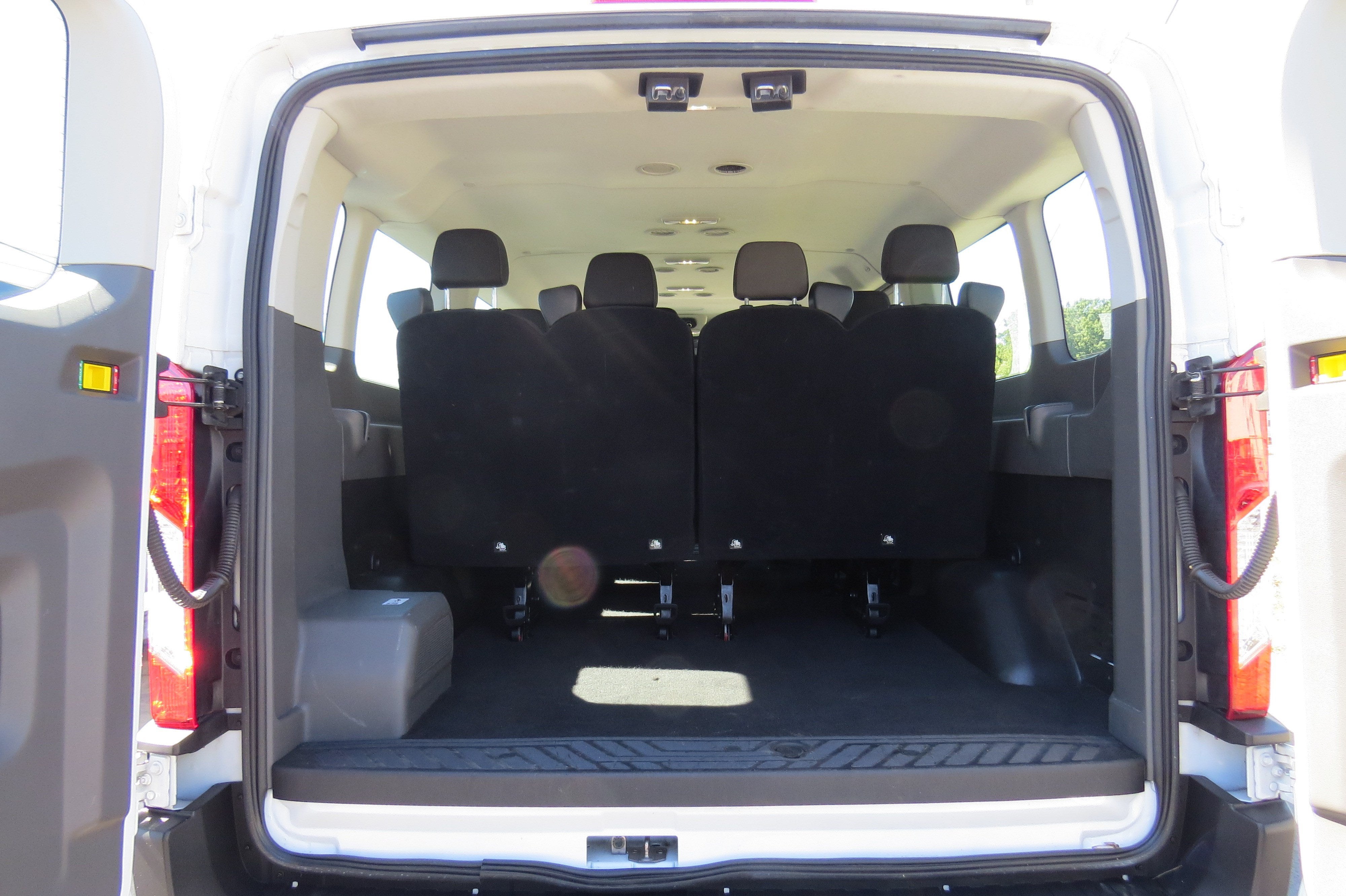 2024 Ford Transit Passenger Wagon XLT T-350 148 Low Roof RWD