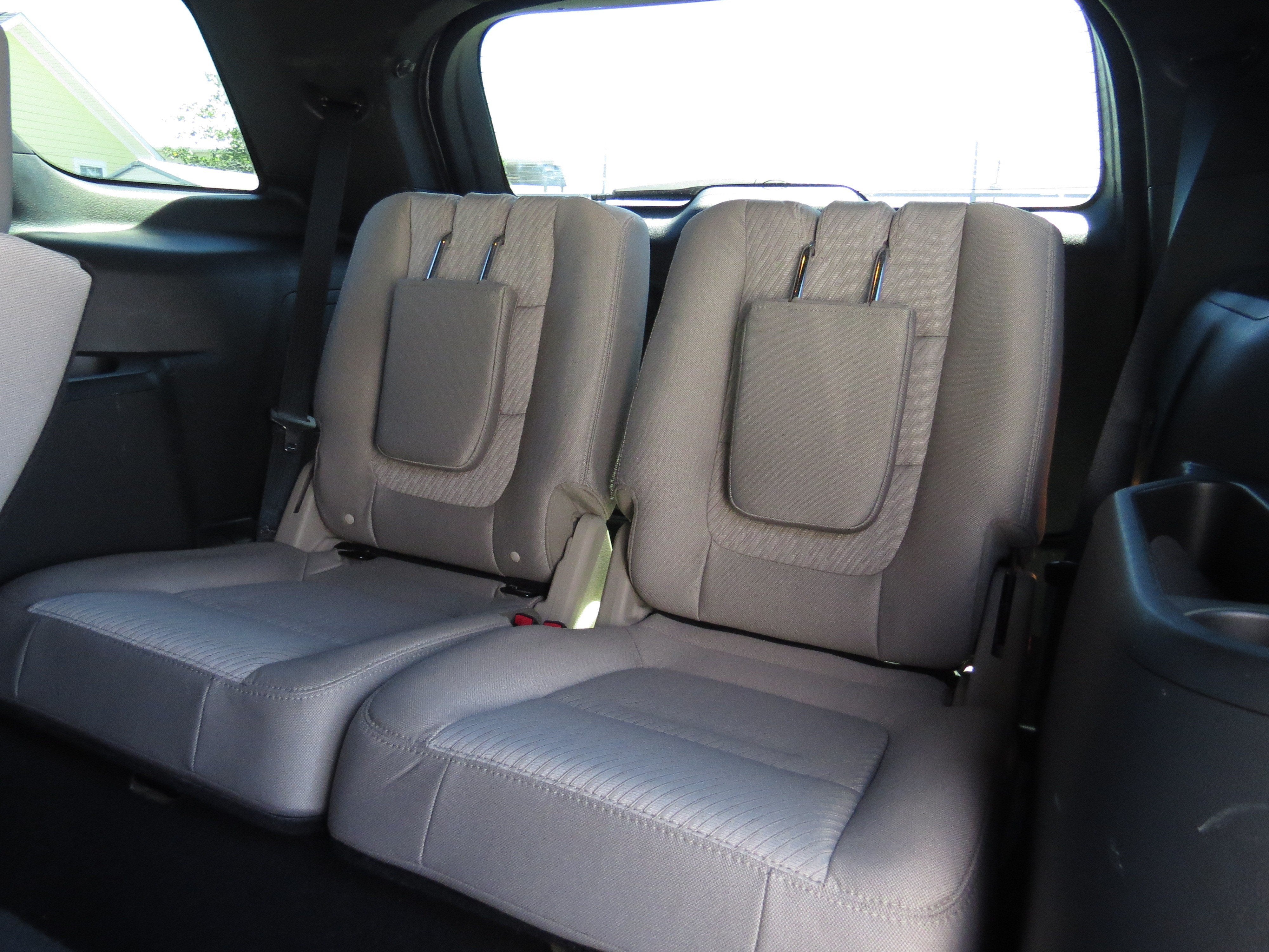 2018 Ford Explorer 4WD w/ 3rd Row