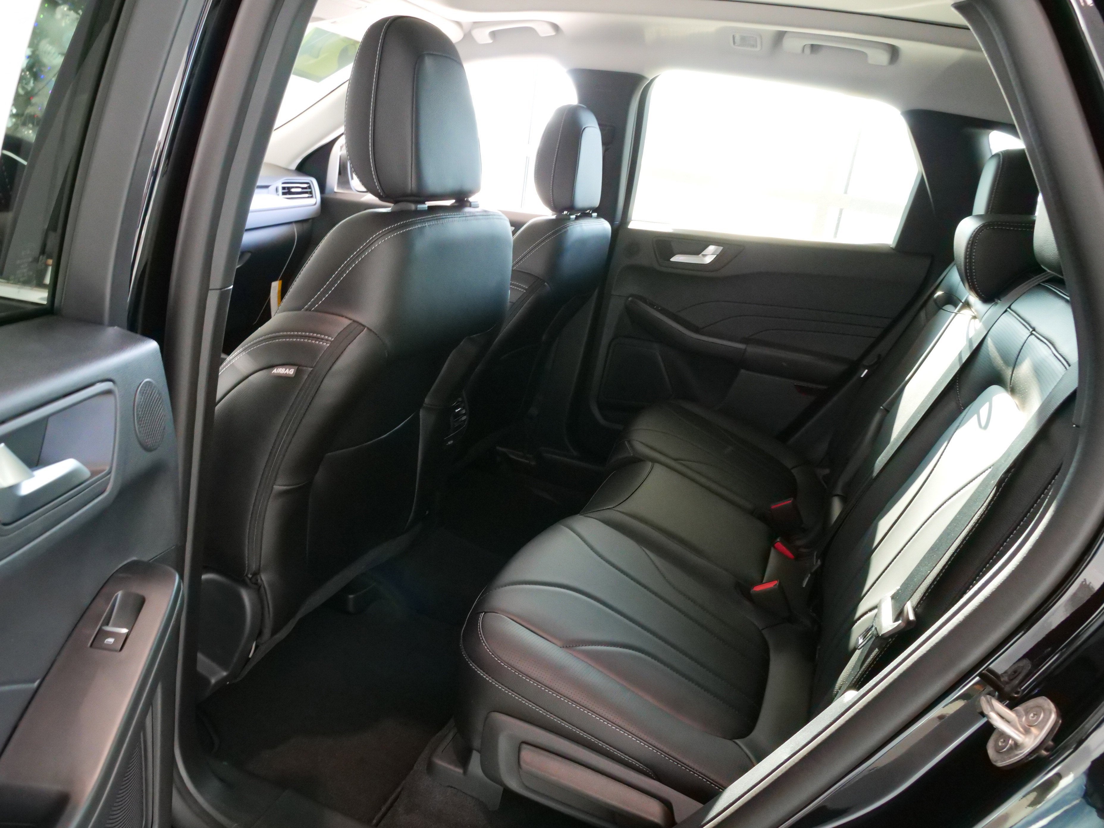 2026 Ford Escape Platinum