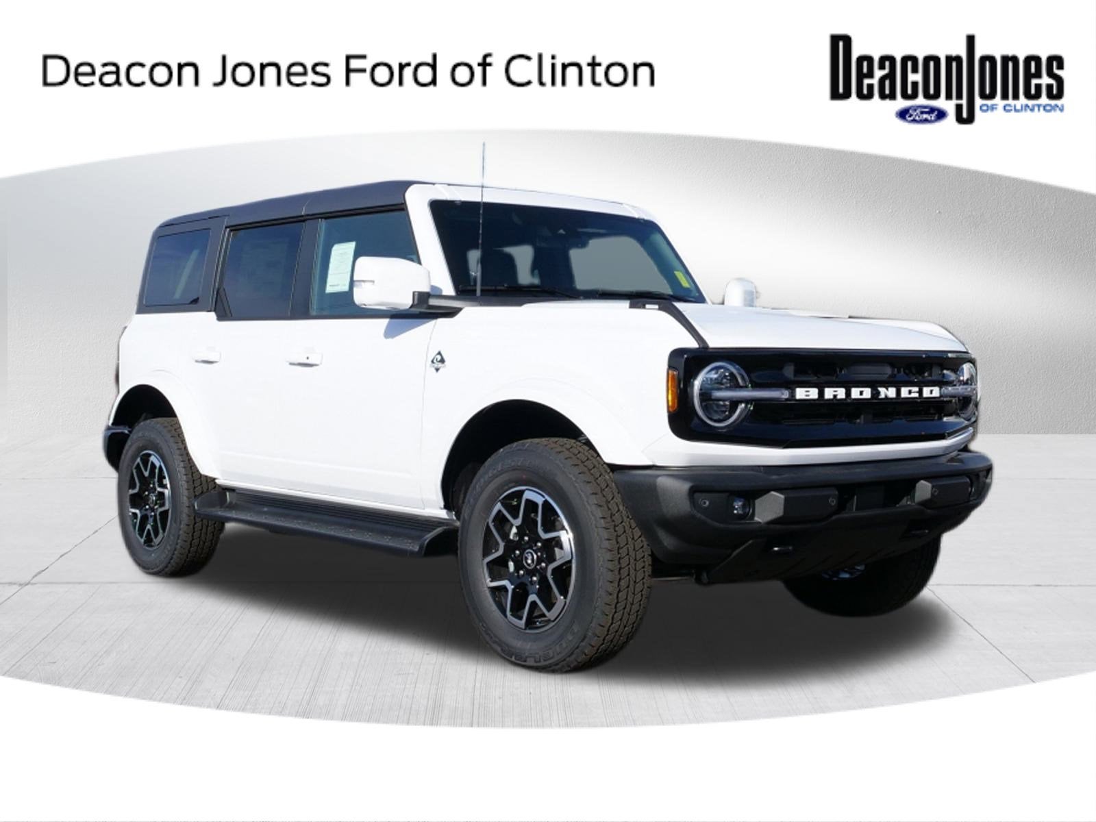 2025 Ford Bronco Outer Banks