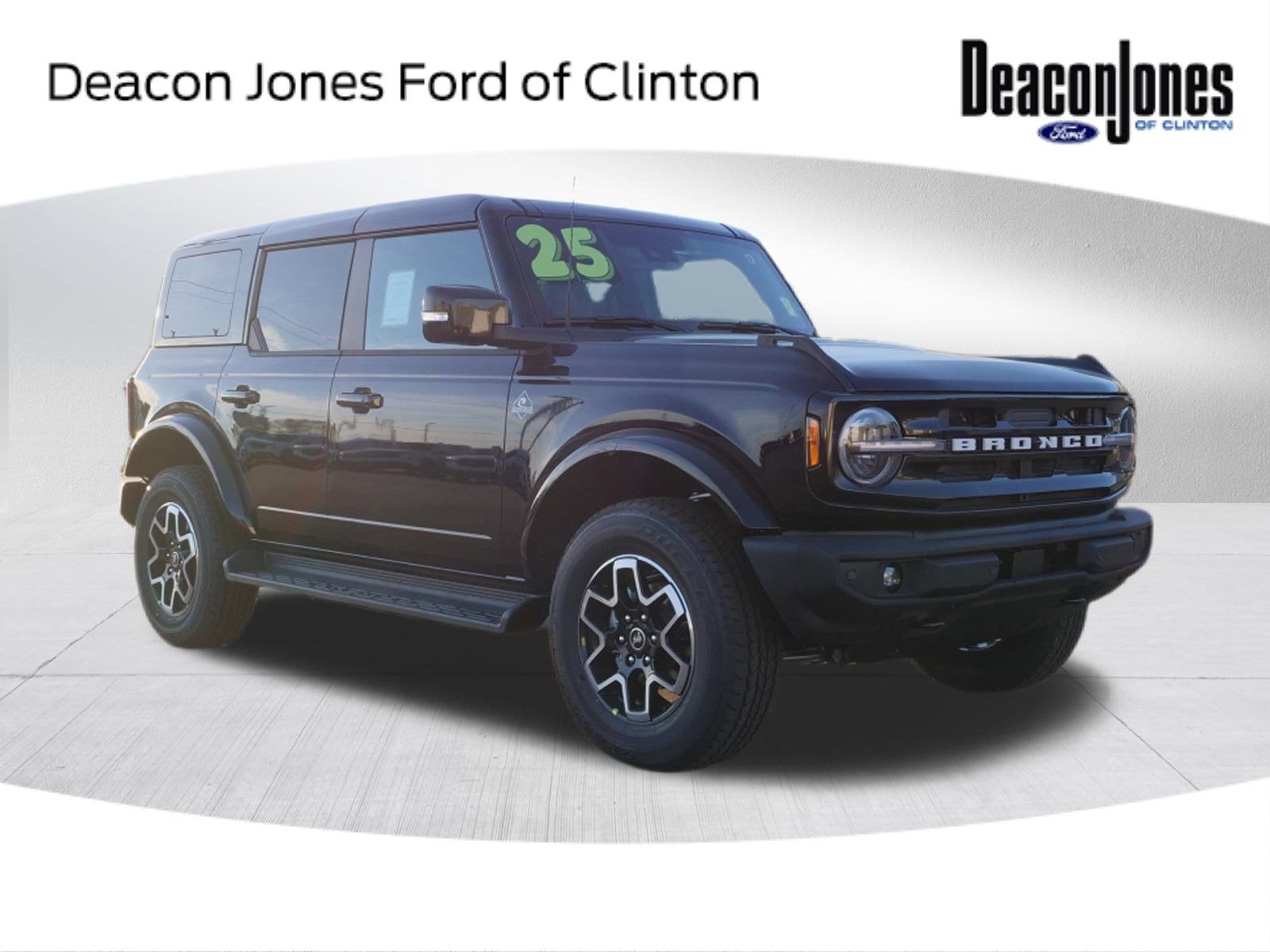2025 Ford Bronco Outer Banks