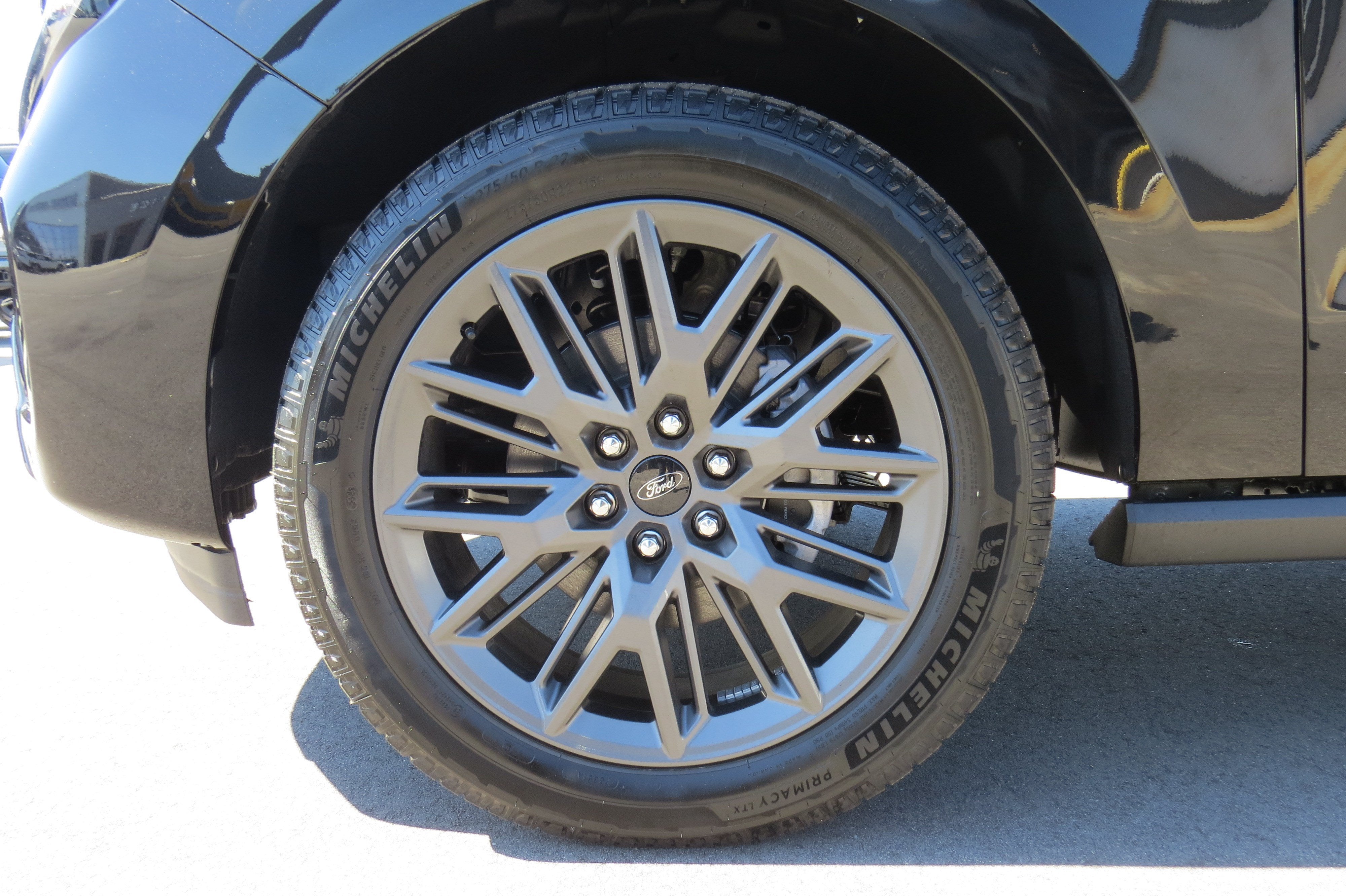 2027 Ford Expedition Platinum 4x4 w/ Drivers Pkg.
