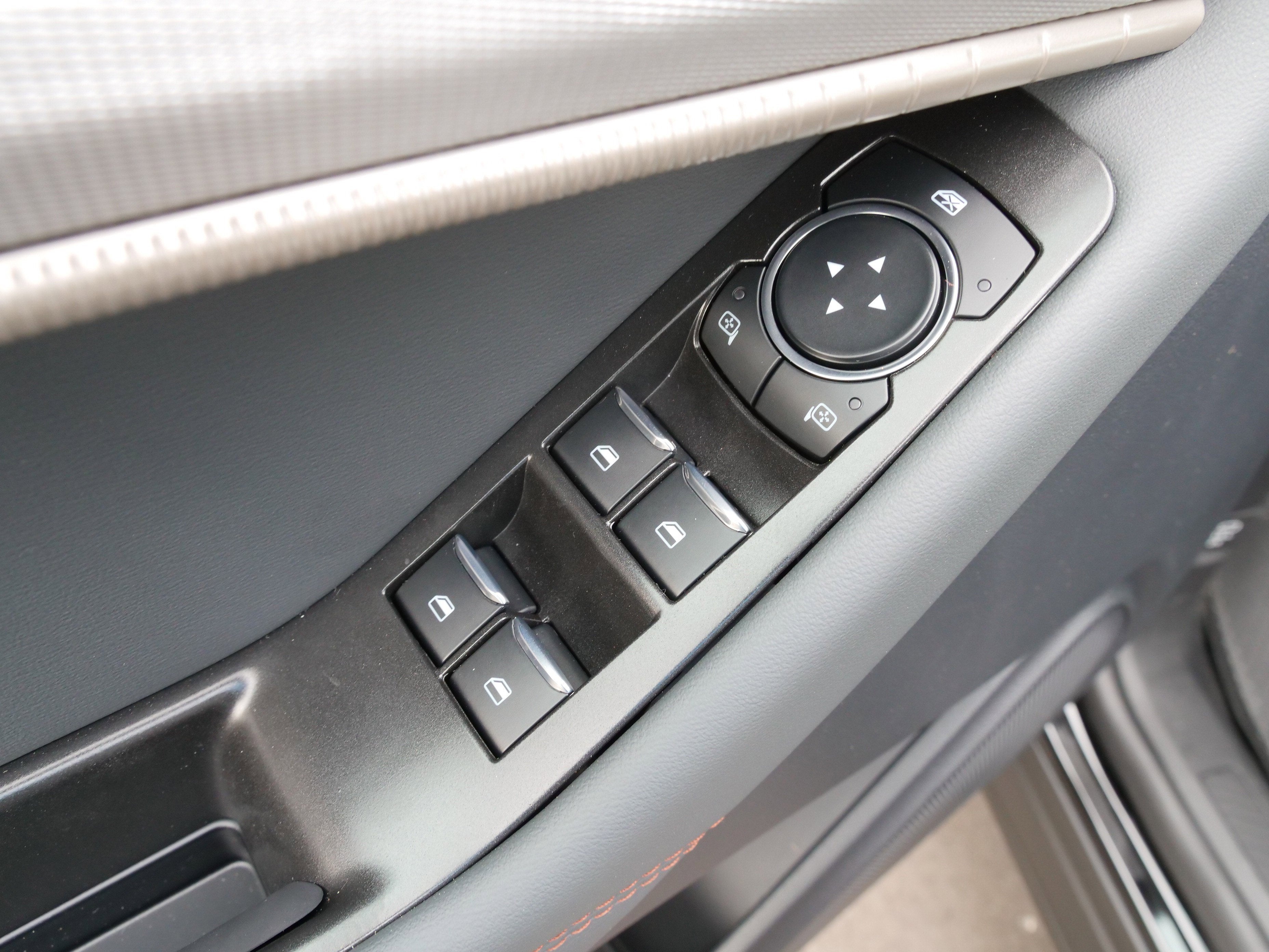 2026 Ford Explorer Active (100A)