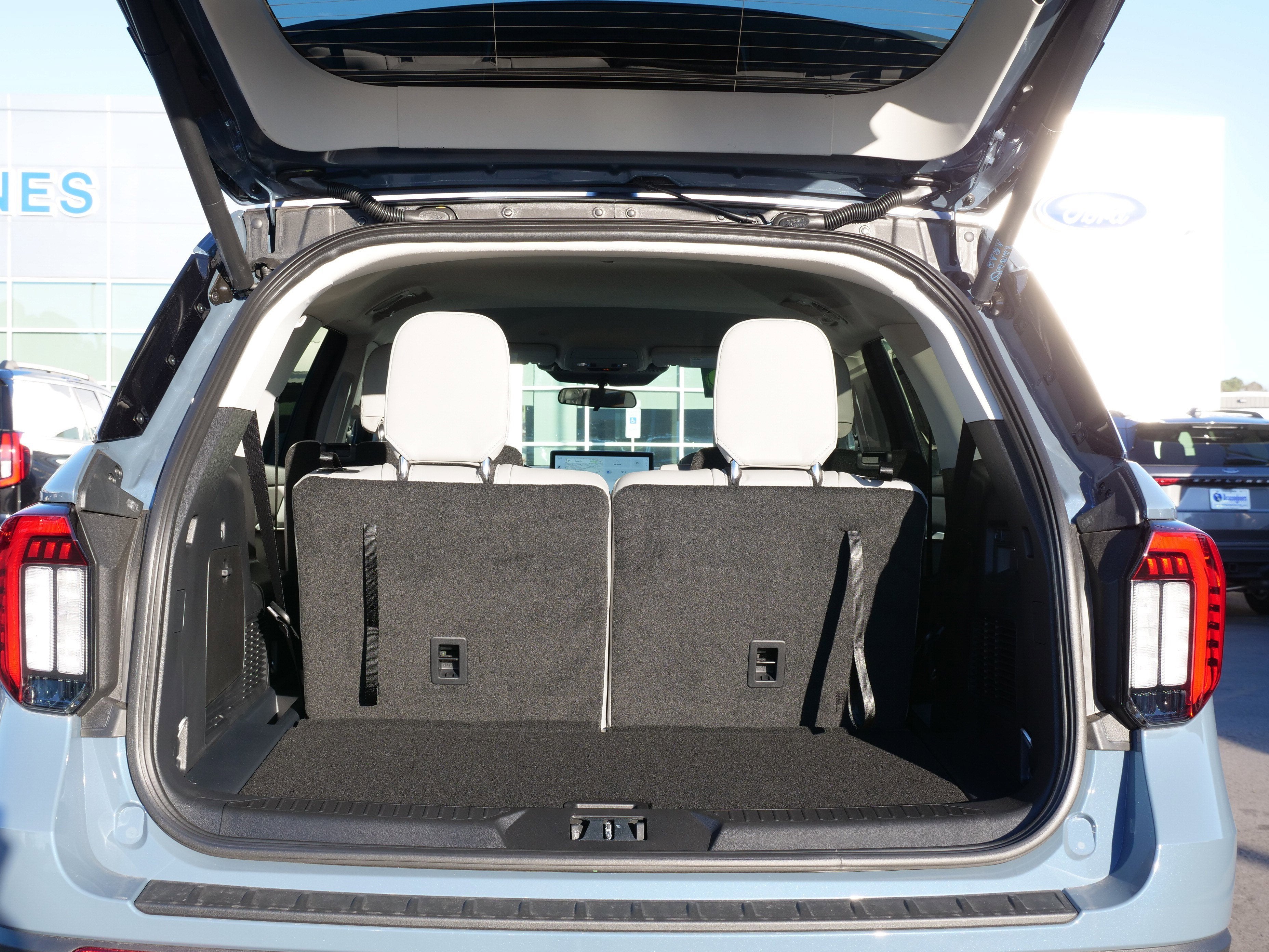 2026 Ford Explorer Base