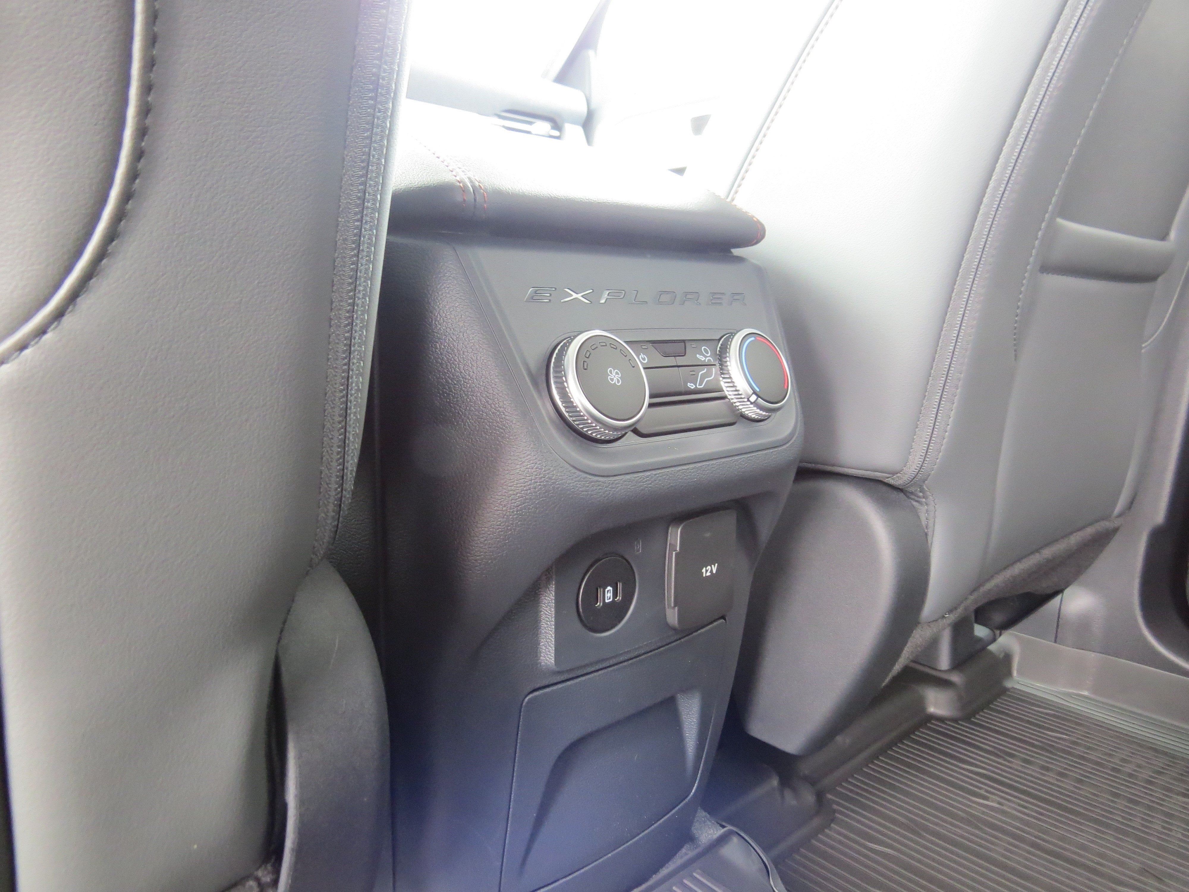 2026 Ford Explorer Base