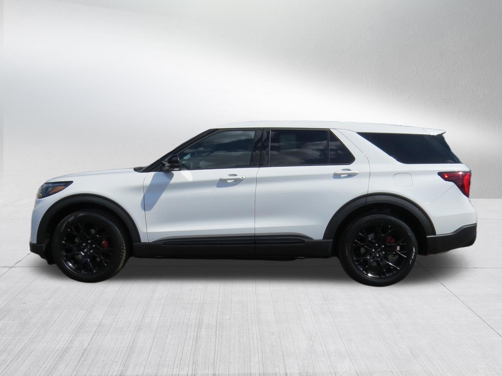2027 Ford Explorer ST 4WD w/ ST Sinister Pkg. Pan Vista Rood & 3rd Row