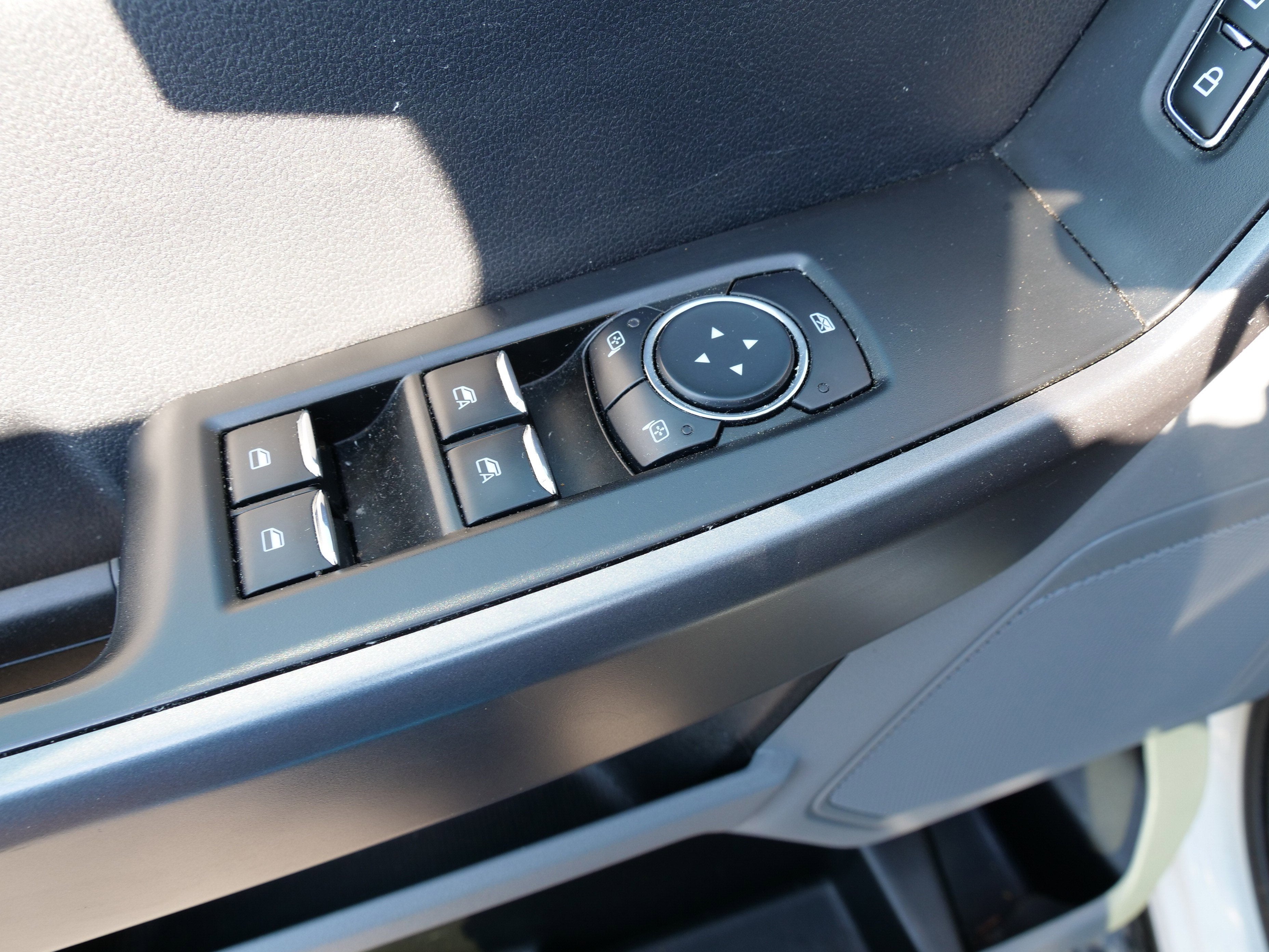 2025 Ford Super Duty F-250 SRW Base