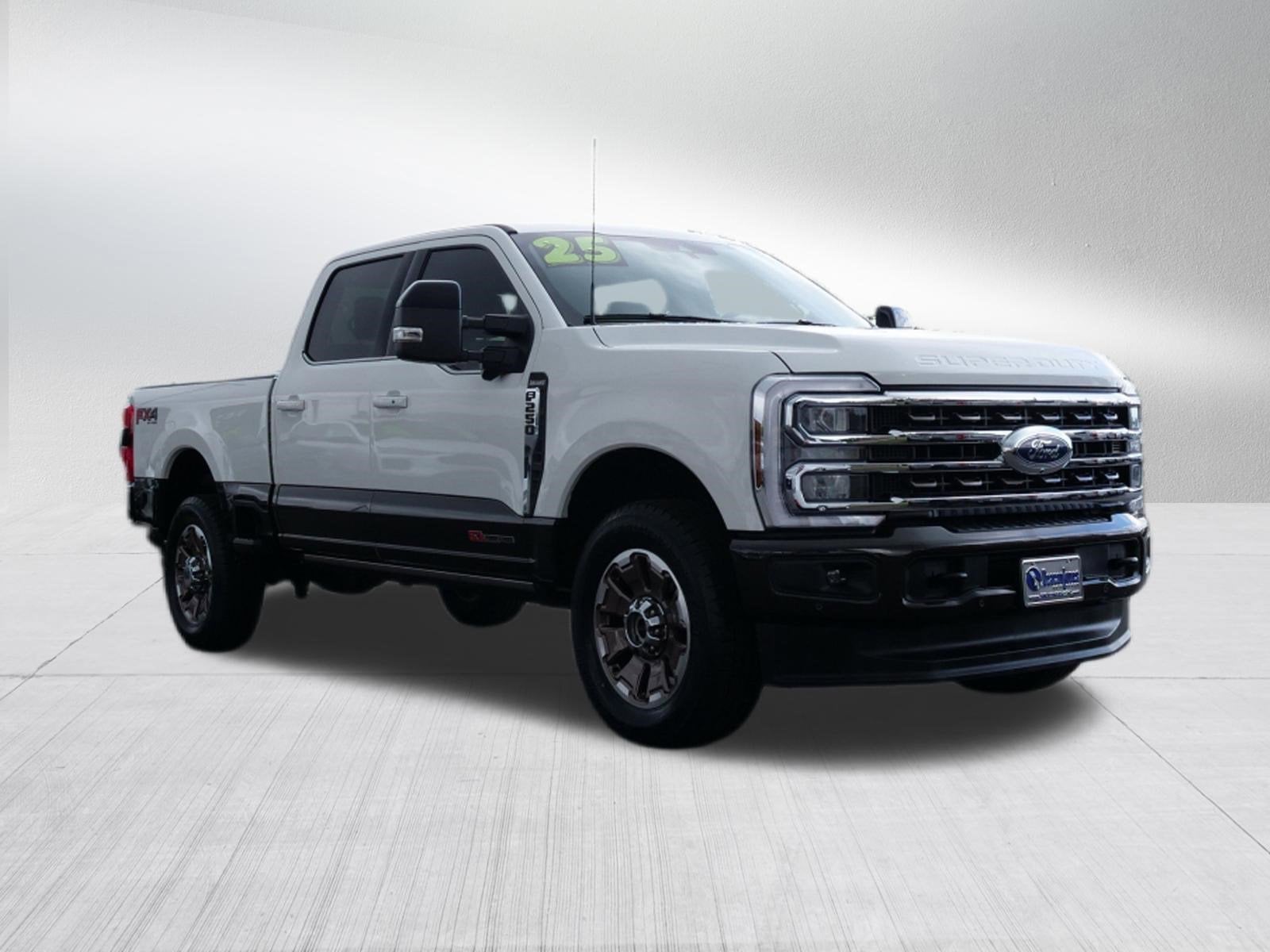 2025 Ford Super Duty F-250 SRW Base