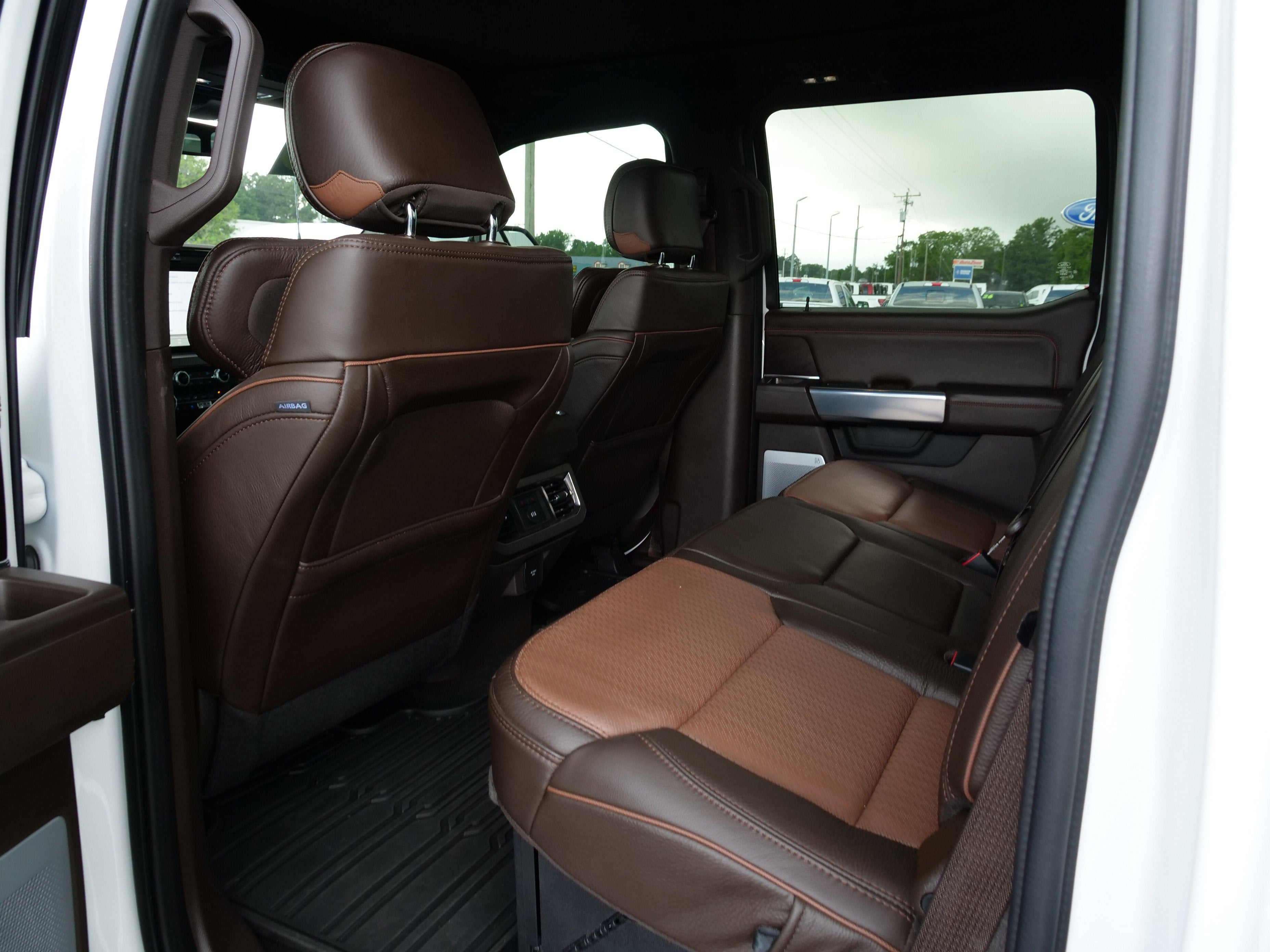 2025 Ford Super Duty F-250 SRW Base