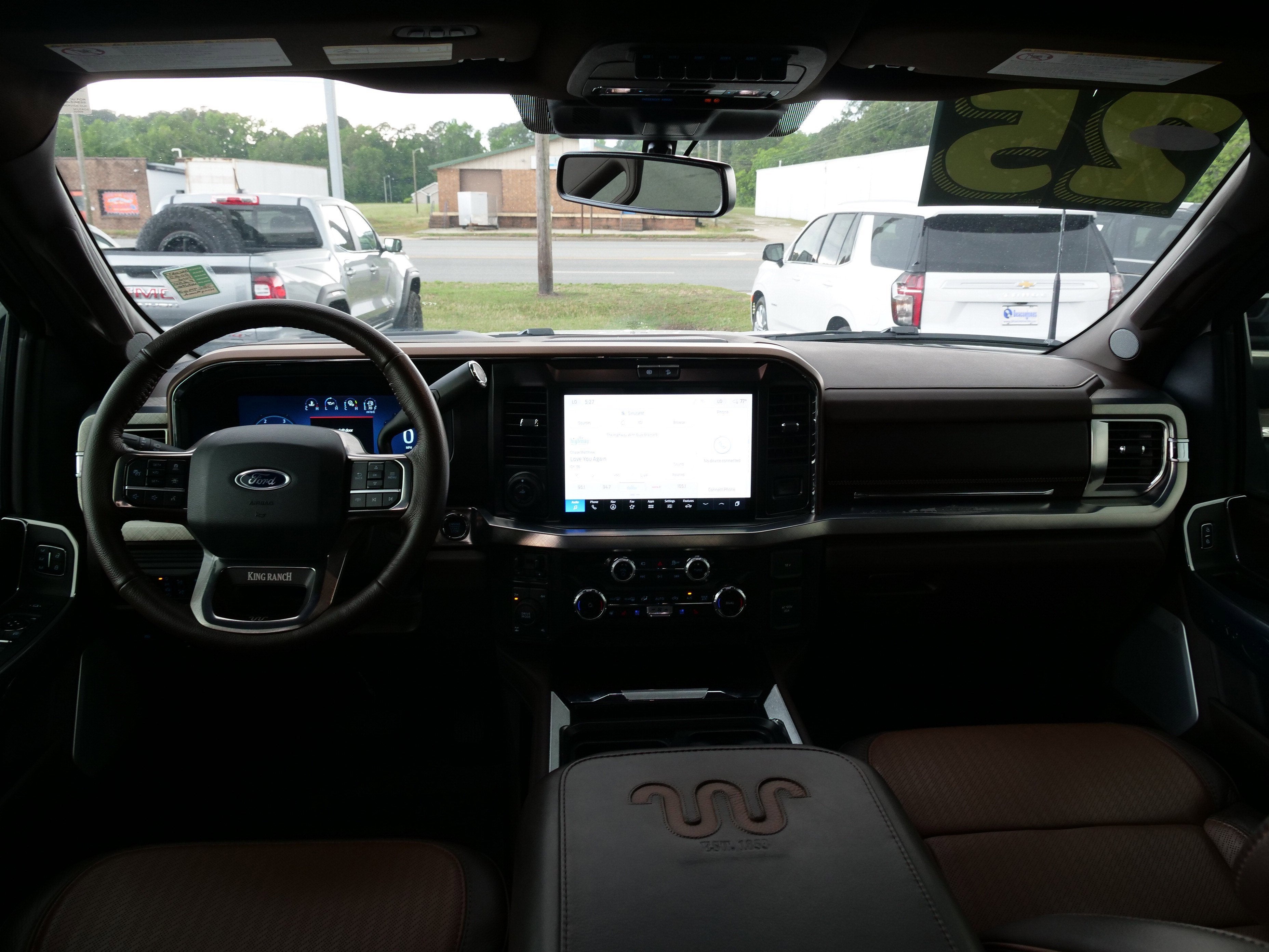 2025 Ford Super Duty F-250 SRW Base