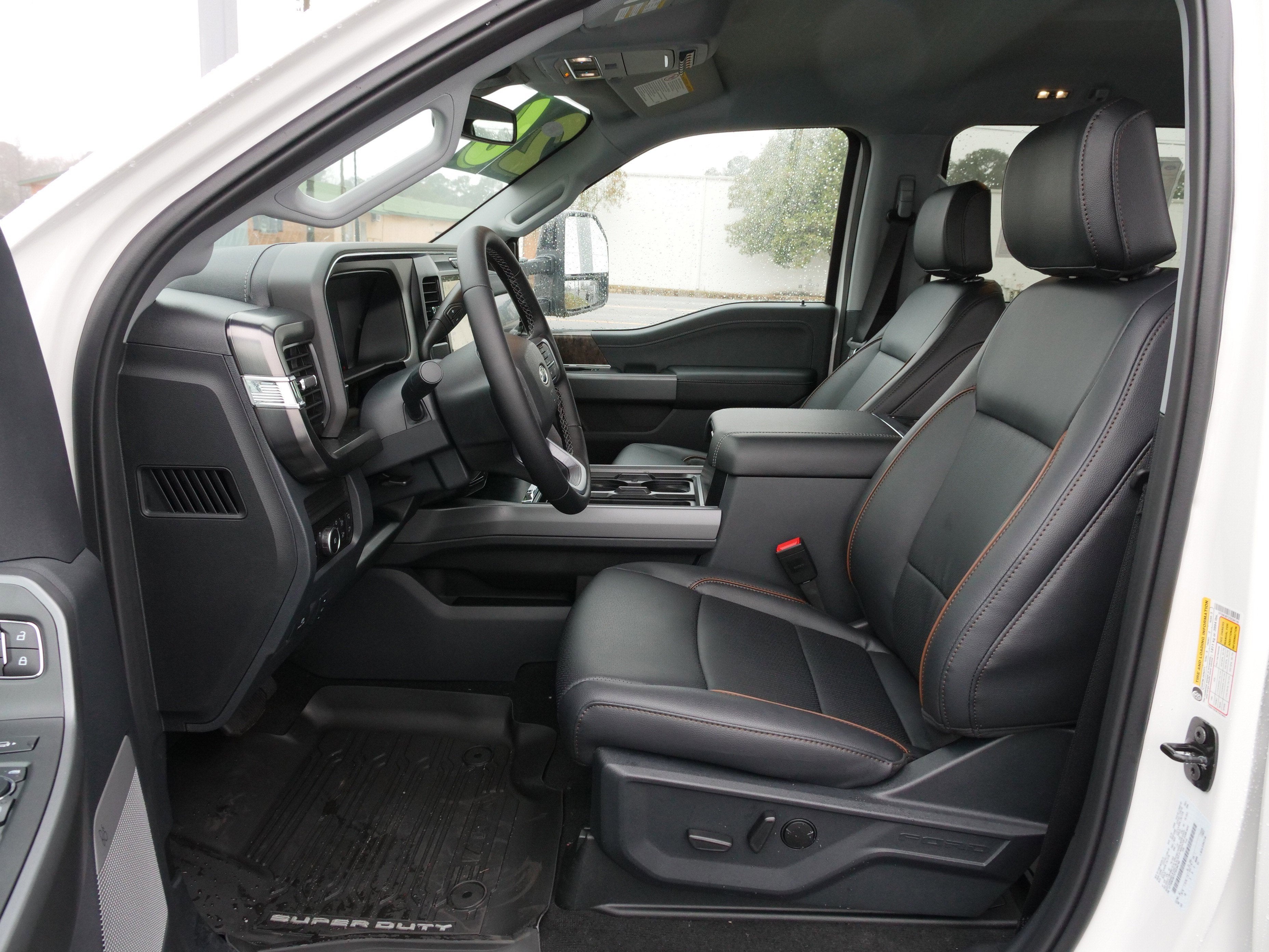 2026 Ford Super Duty F-350 SRW F-350® Lariat®