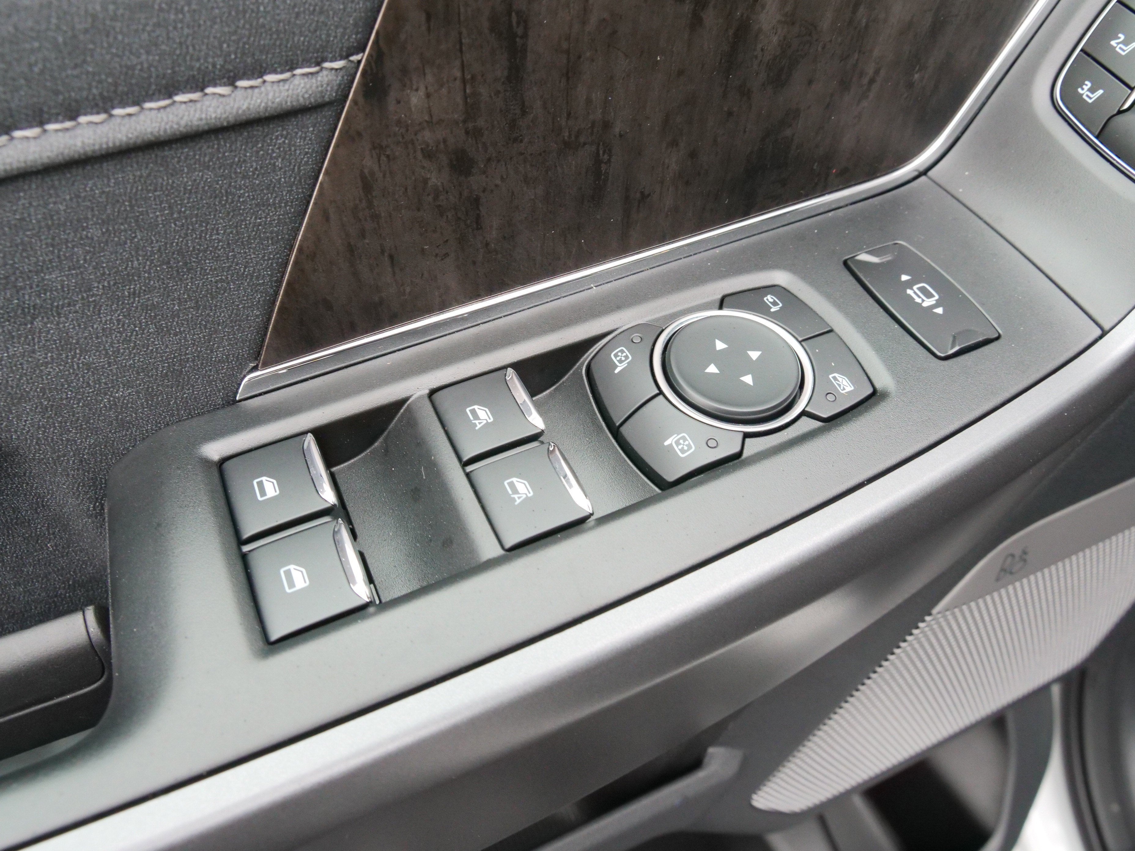 2026 Ford Super Duty F-350 SRW F-350® Lariat®