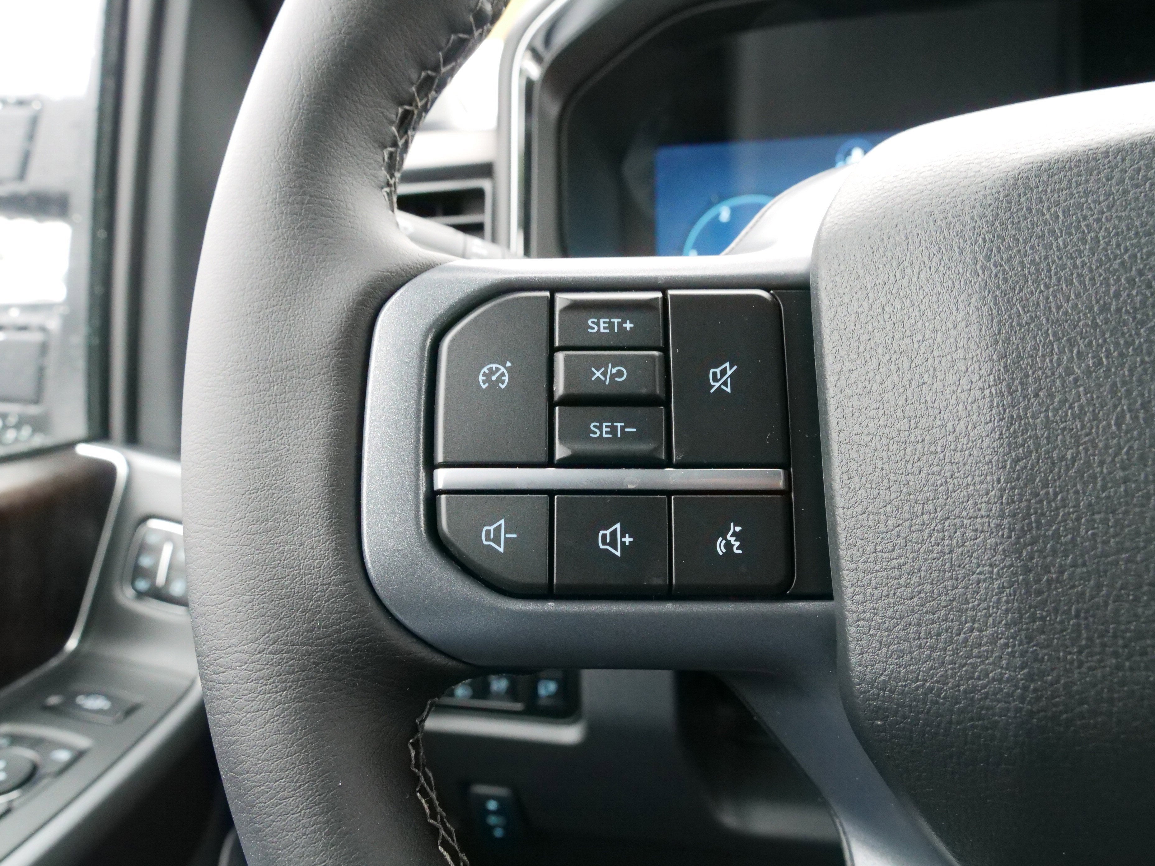 2026 Ford Super Duty F-350 SRW F-350® Lariat®