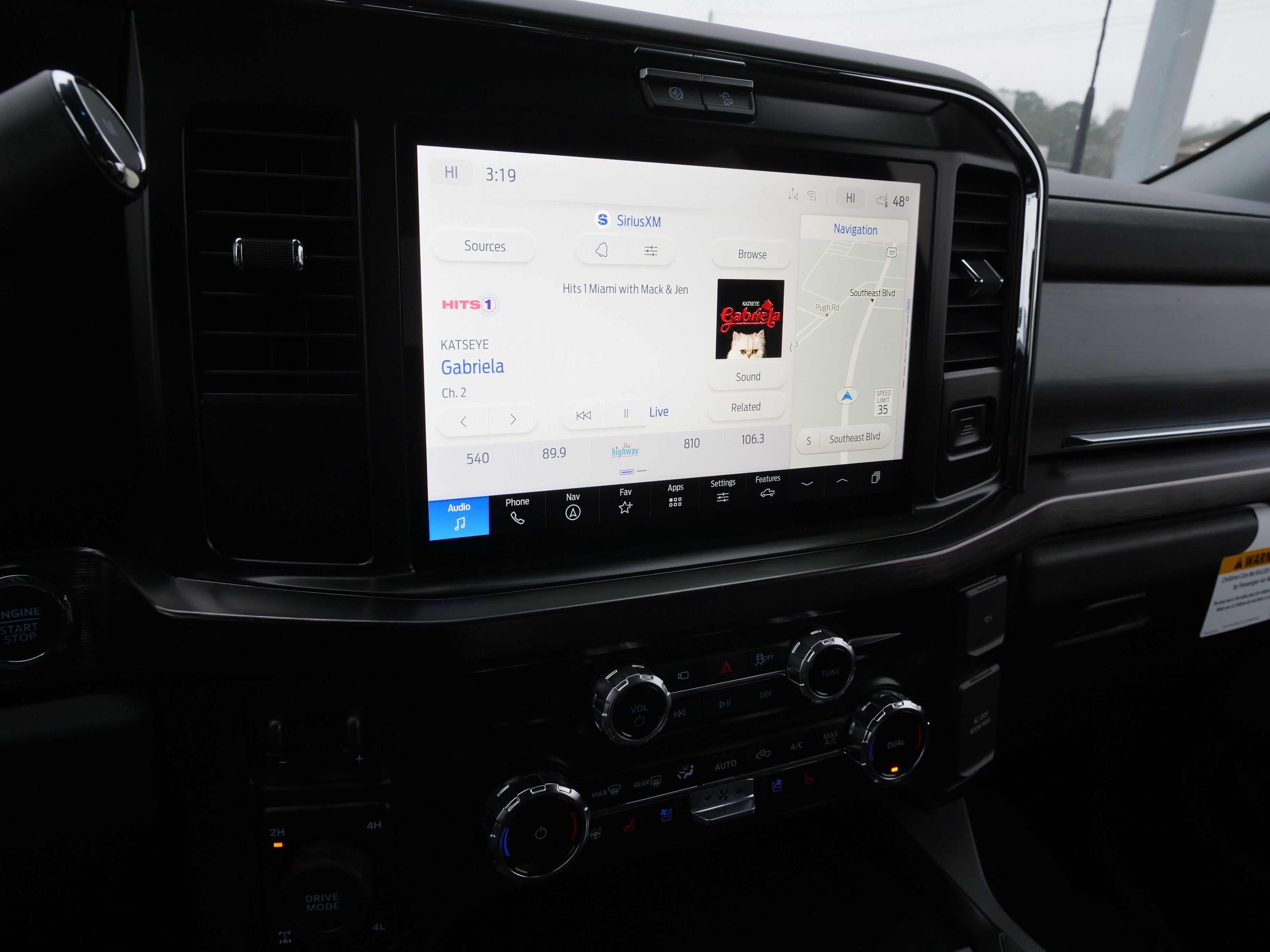 2026 Ford Super Duty F-350 SRW F-350® Lariat®