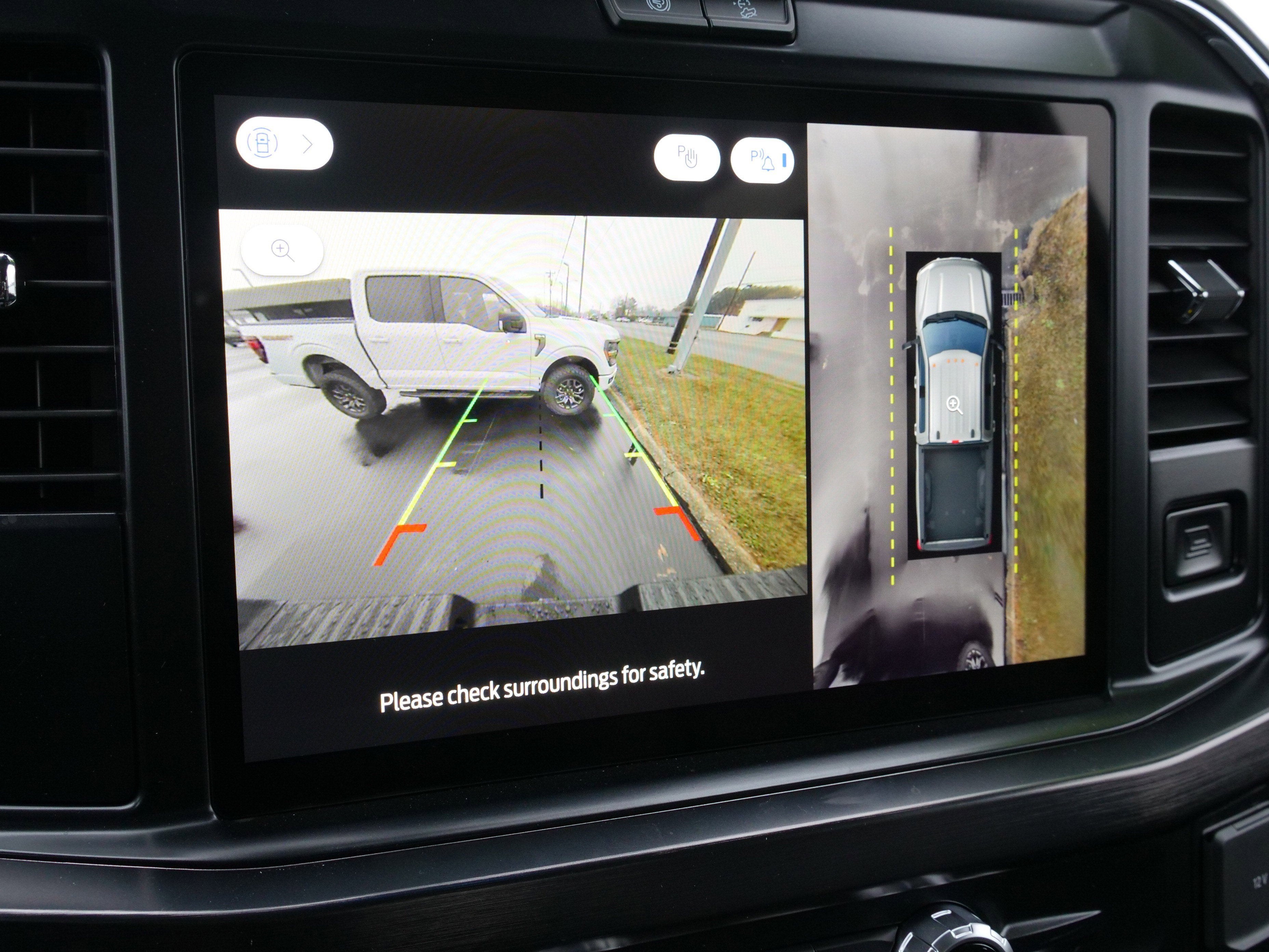 2026 Ford Super Duty F-350 SRW F-350® Lariat®