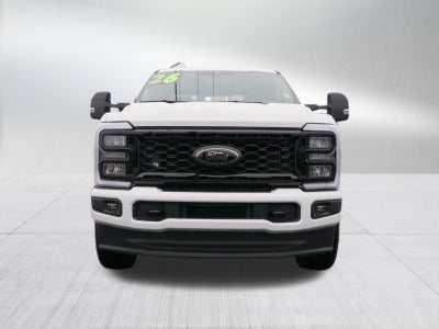 2026 Ford Super Duty F-350 SRW F-350® Lariat®