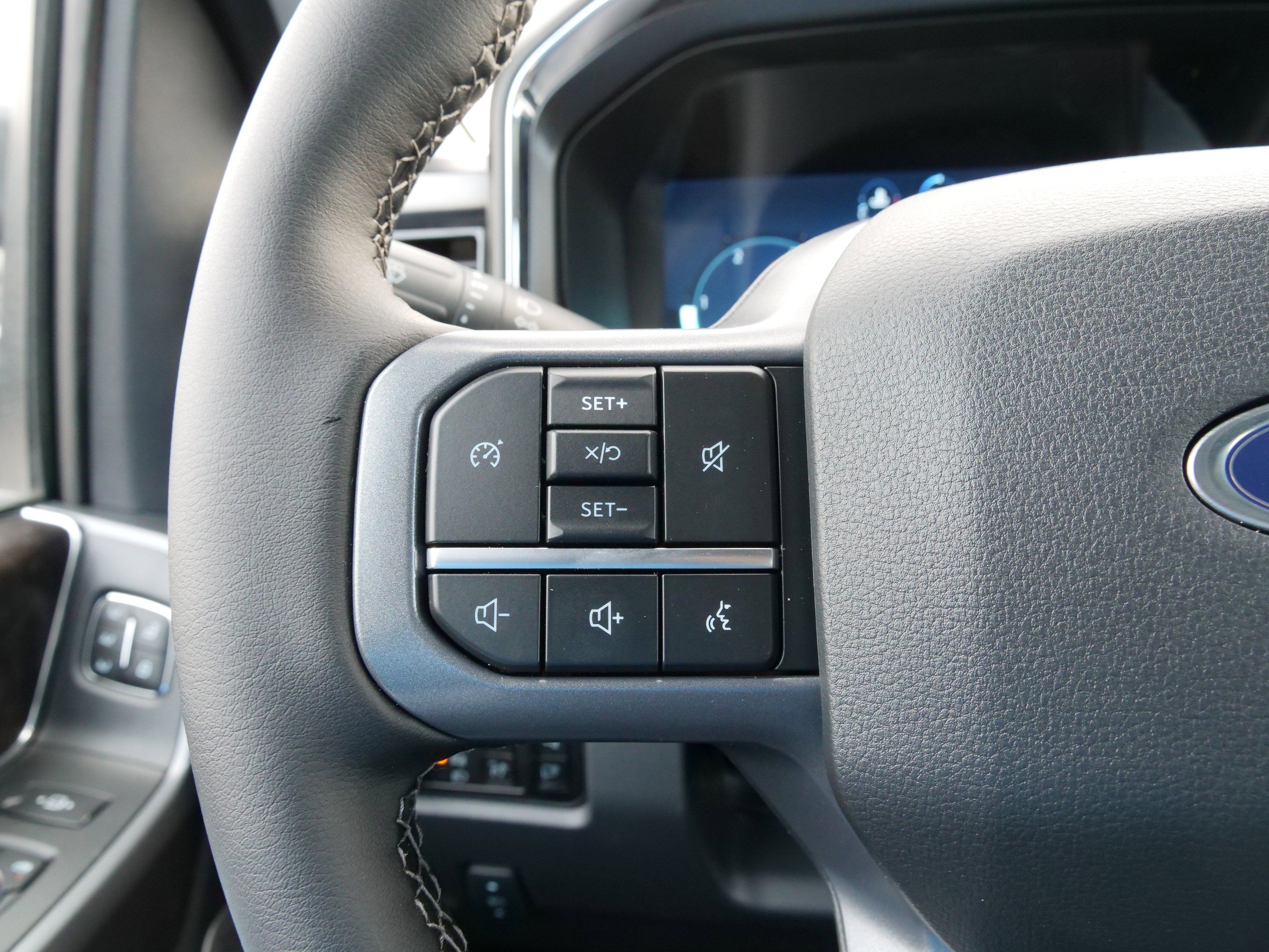 2026 Ford Super Duty F-350 SRW F-350® Lariat®