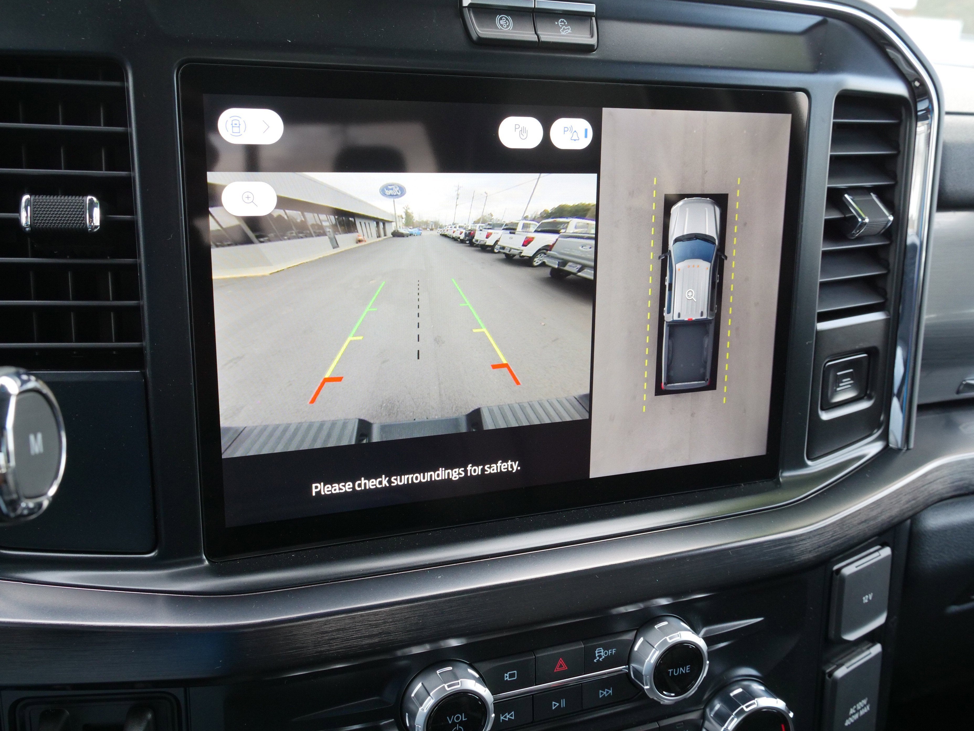 2026 Ford Super Duty F-350 SRW F-350® Lariat®