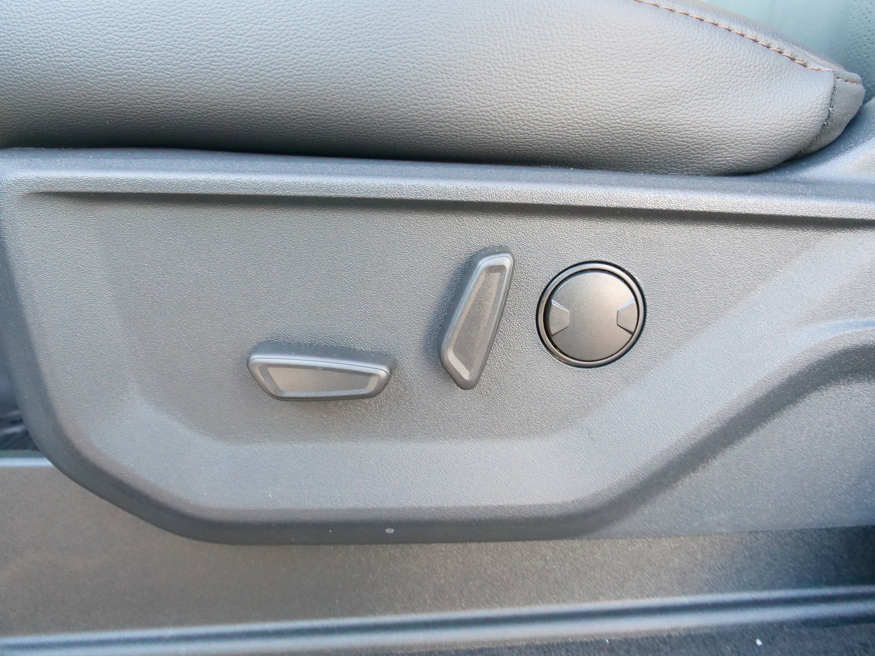 2026 Ford Super Duty F-350 SRW F-350® Lariat®