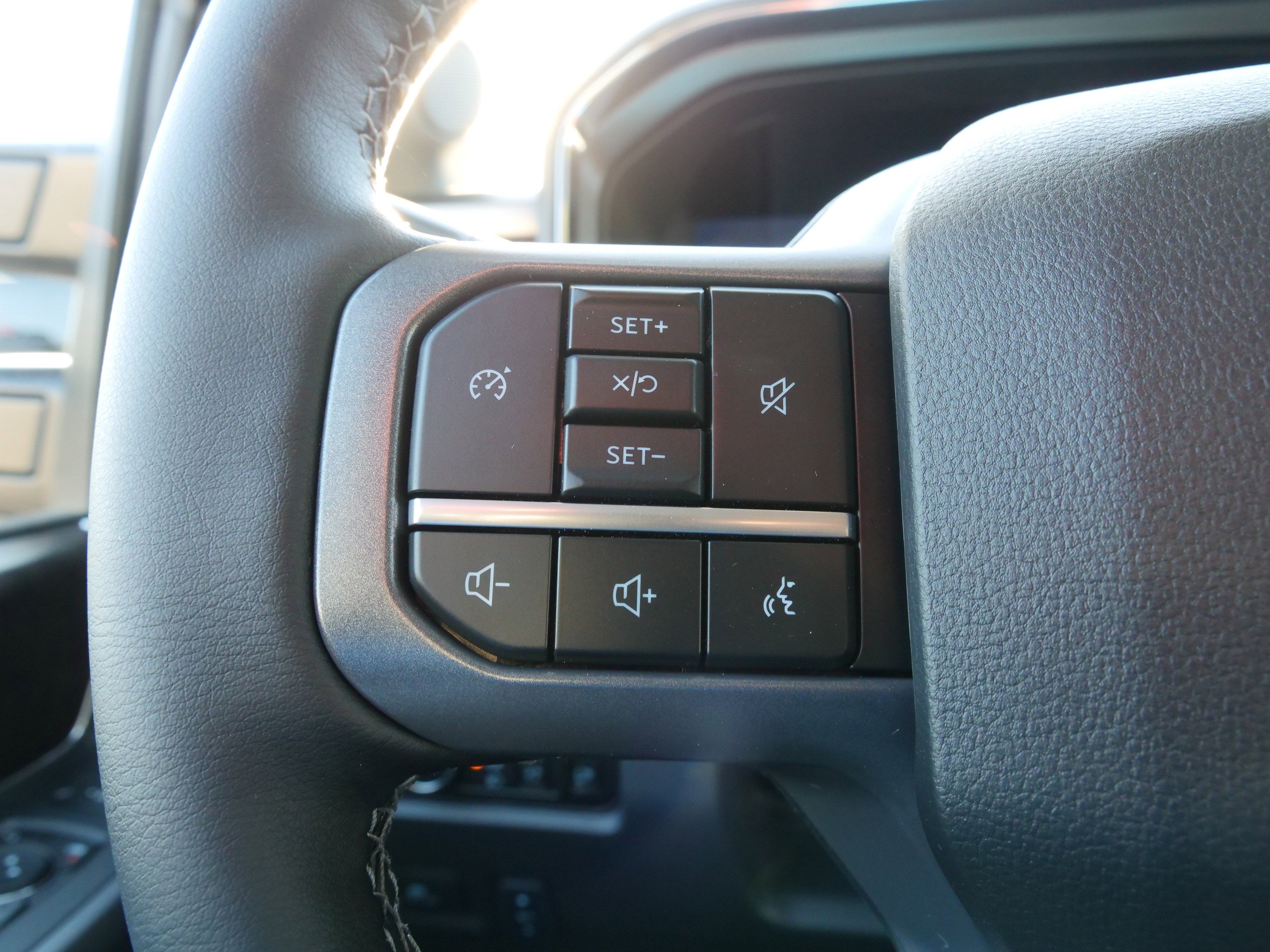 2026 Ford Super Duty F-350 SRW F-350® Lariat®