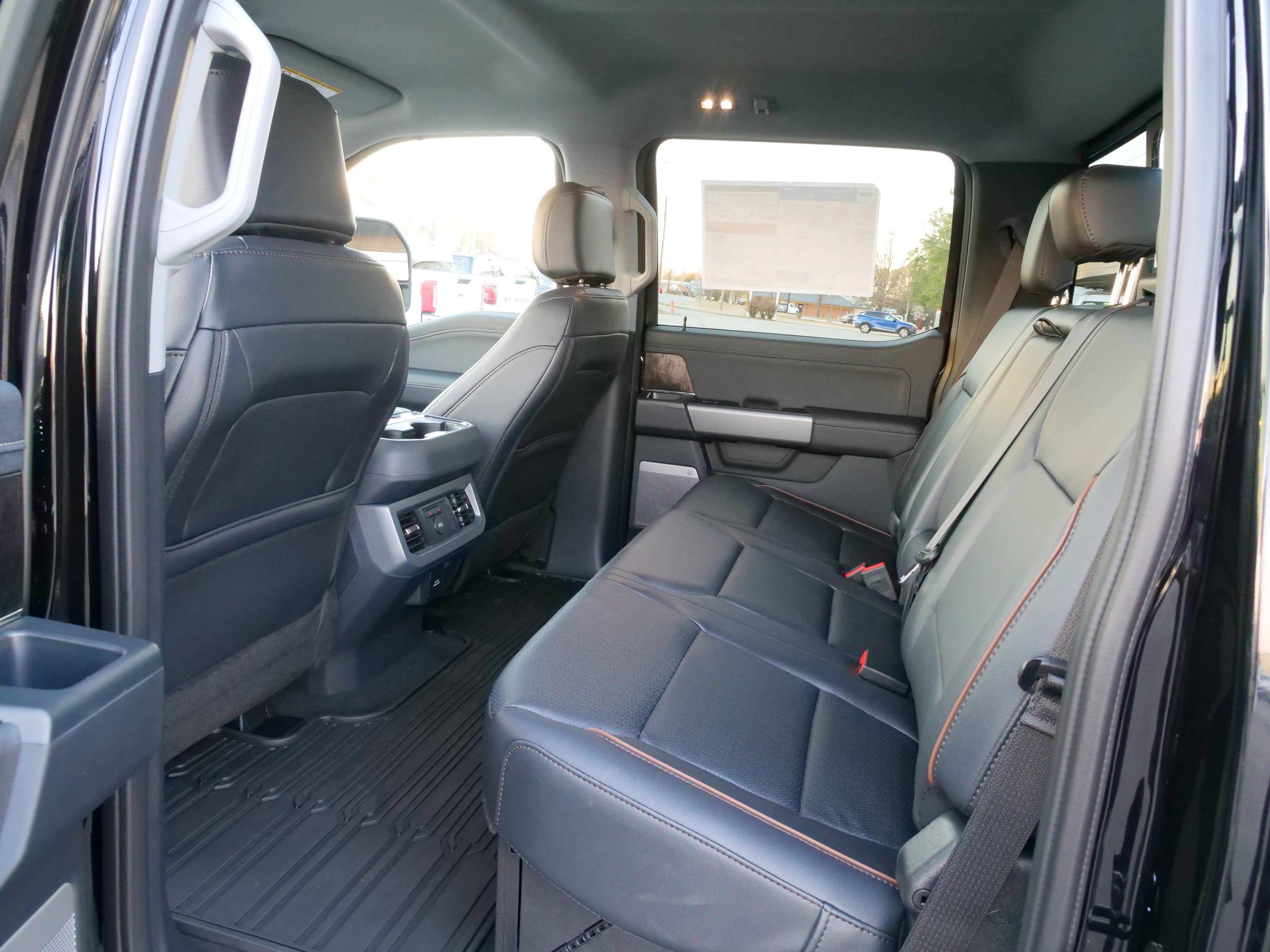 2026 Ford Super Duty F-350 SRW F-350® Lariat®