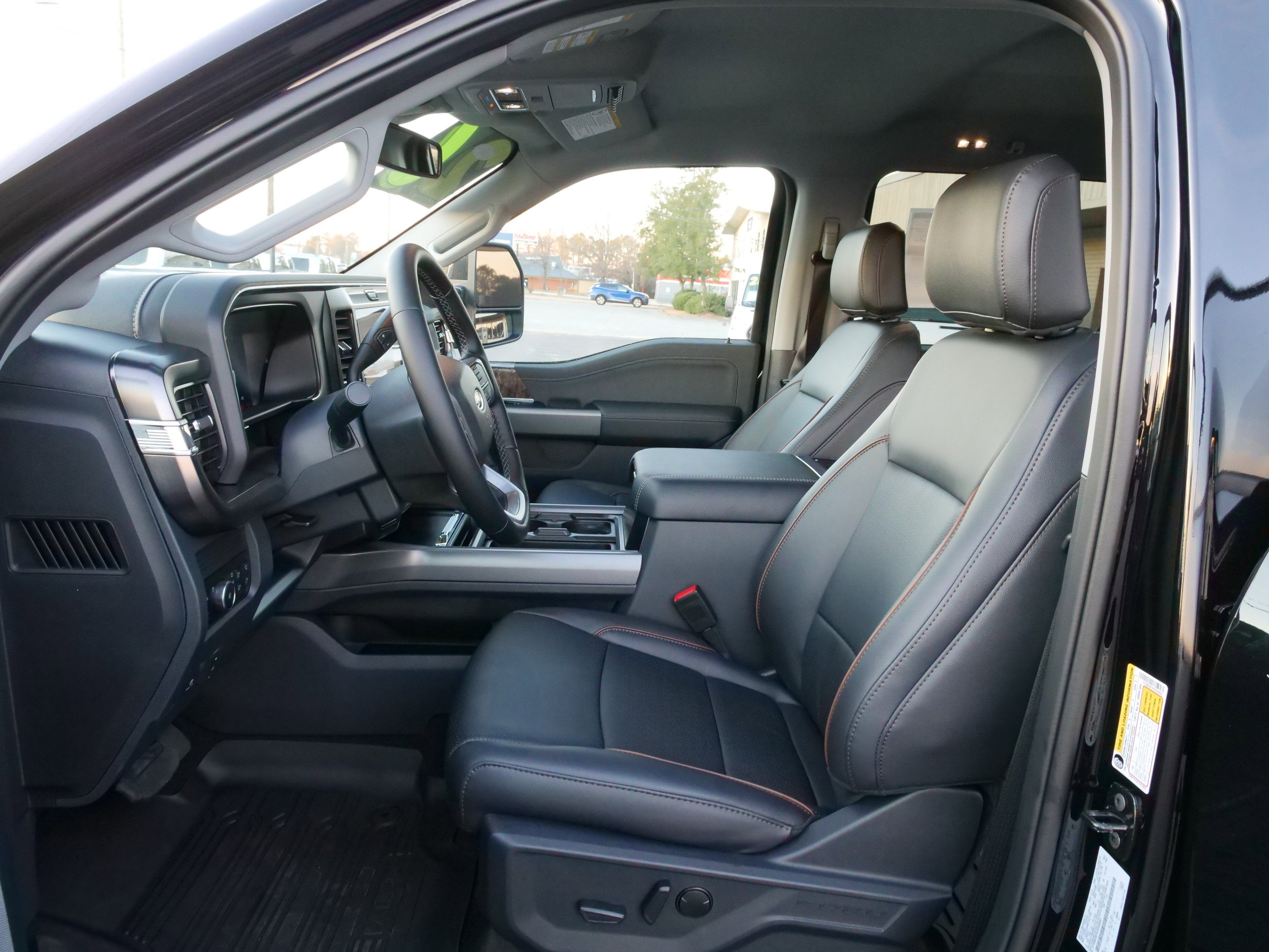 2026 Ford Super Duty F-350 SRW F-350® Lariat®