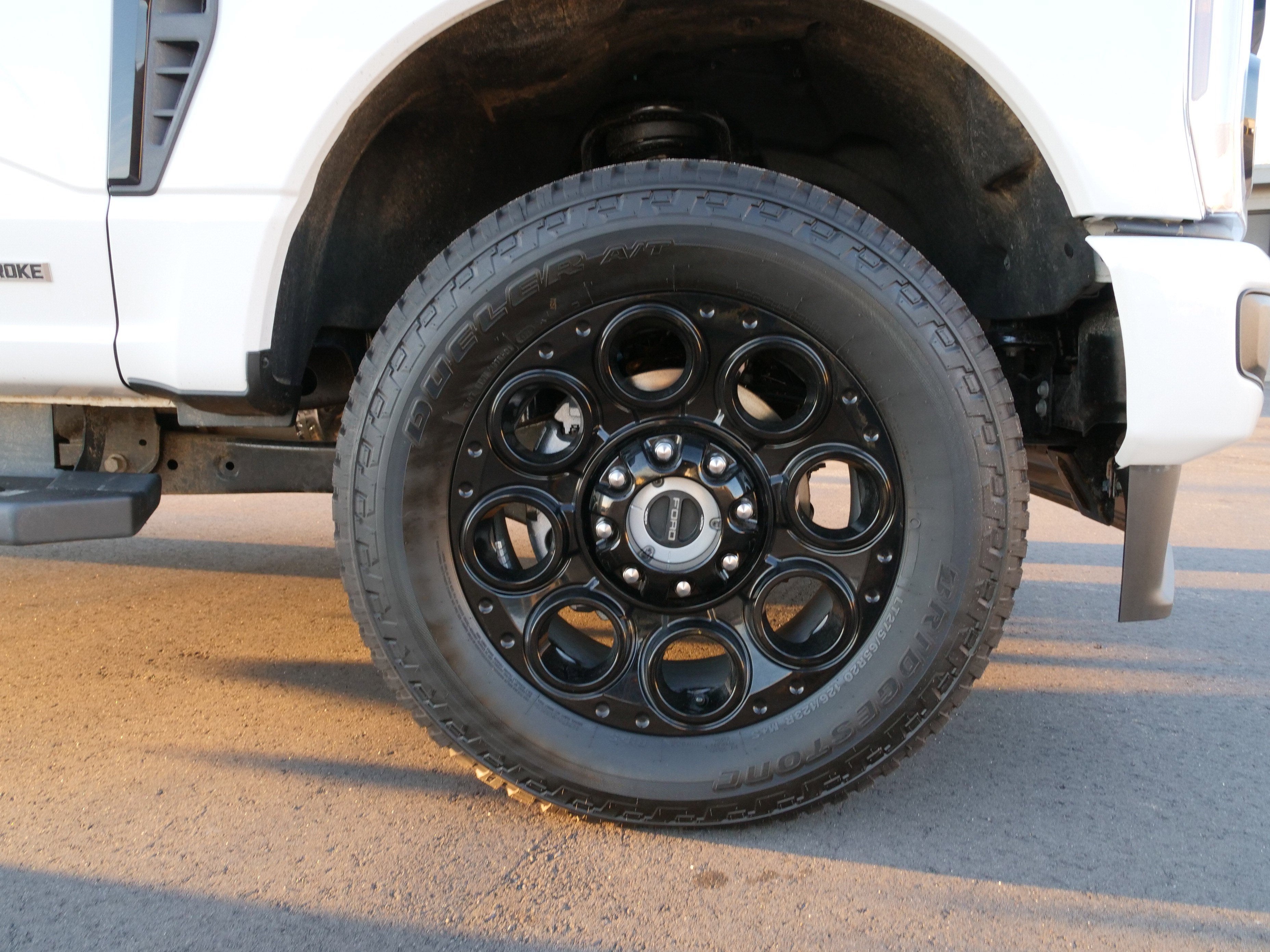 2026 Ford Super Duty F-350 SRW F-350® Lariat®