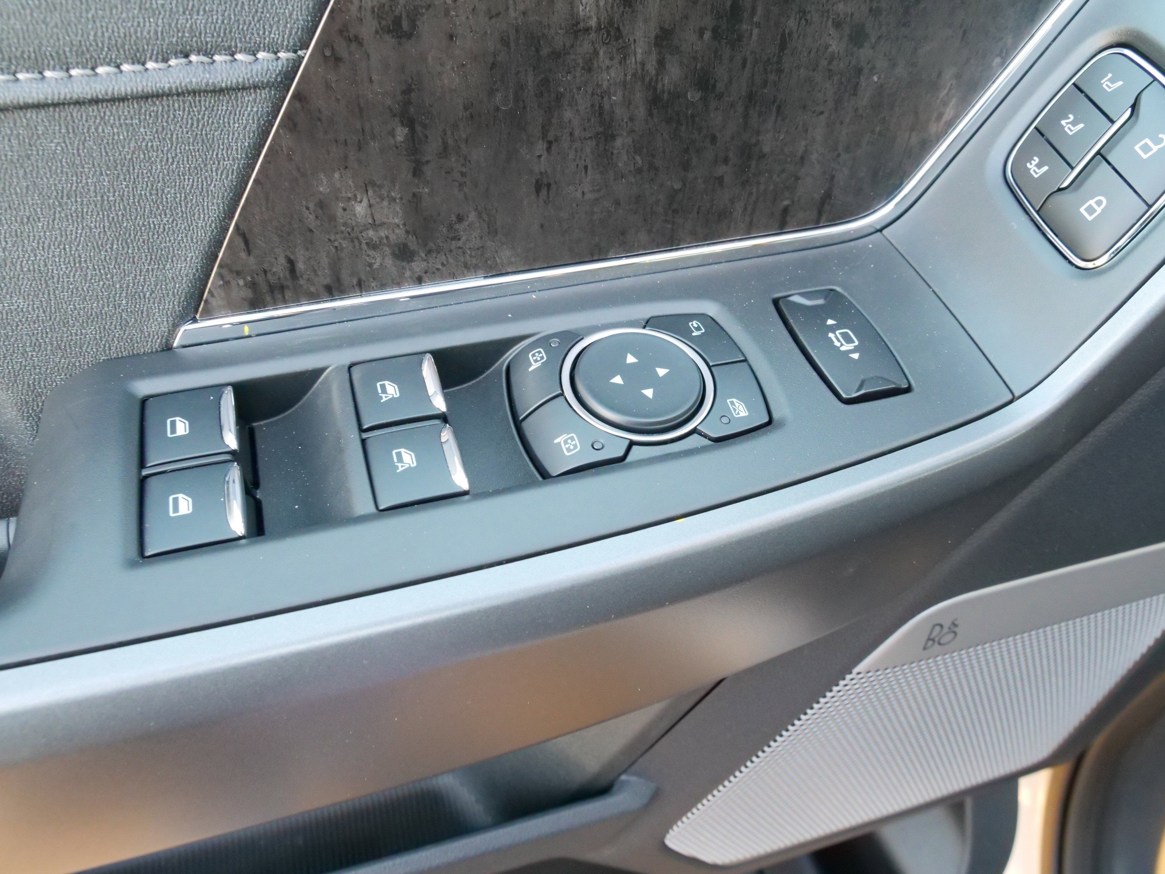 2026 Ford Super Duty F-350 SRW F-350® Lariat®