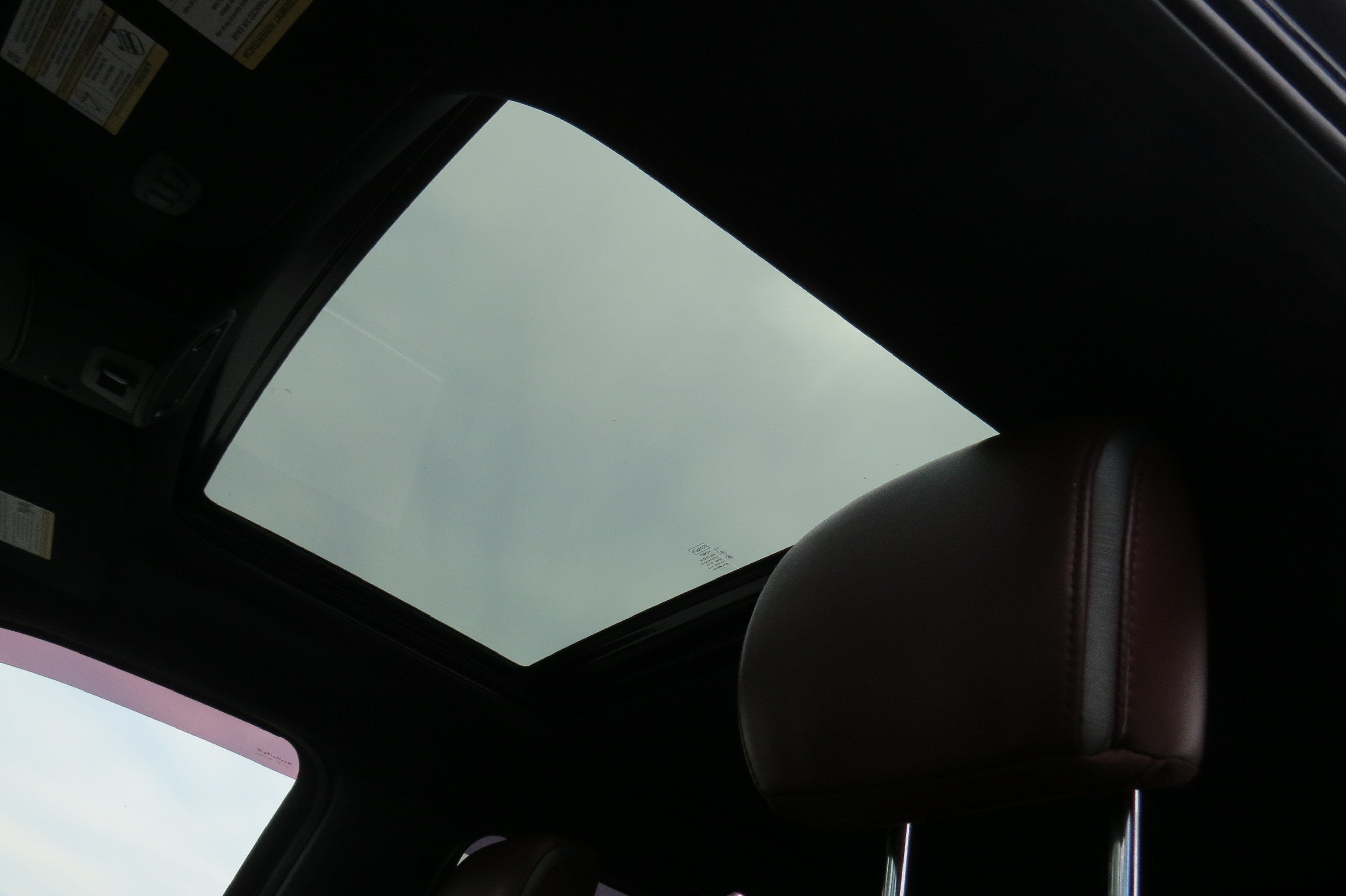 2018 Ford F-150 Platinum 4WD SuperCrew w/Nav & Panoramic Sunroof