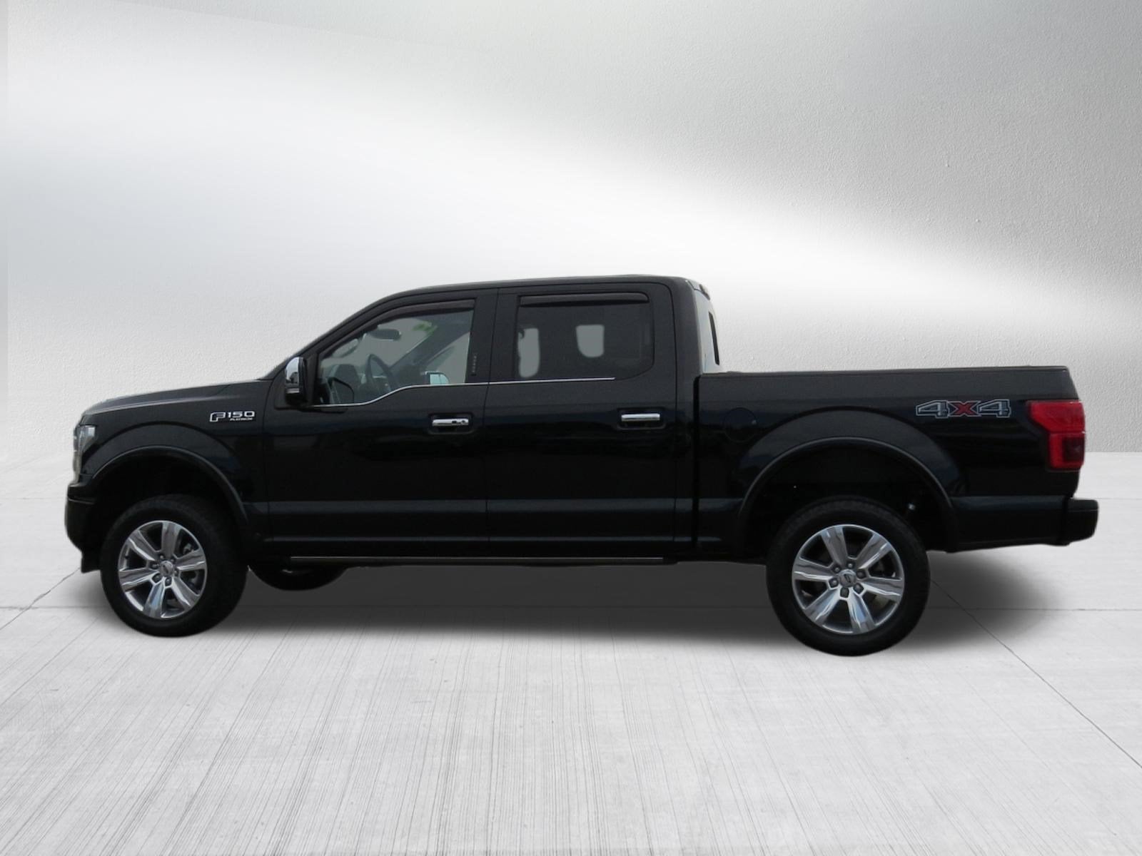 2018 Ford F-150 Platinum 4WD SuperCrew w/Nav & Panoramic Sunroof