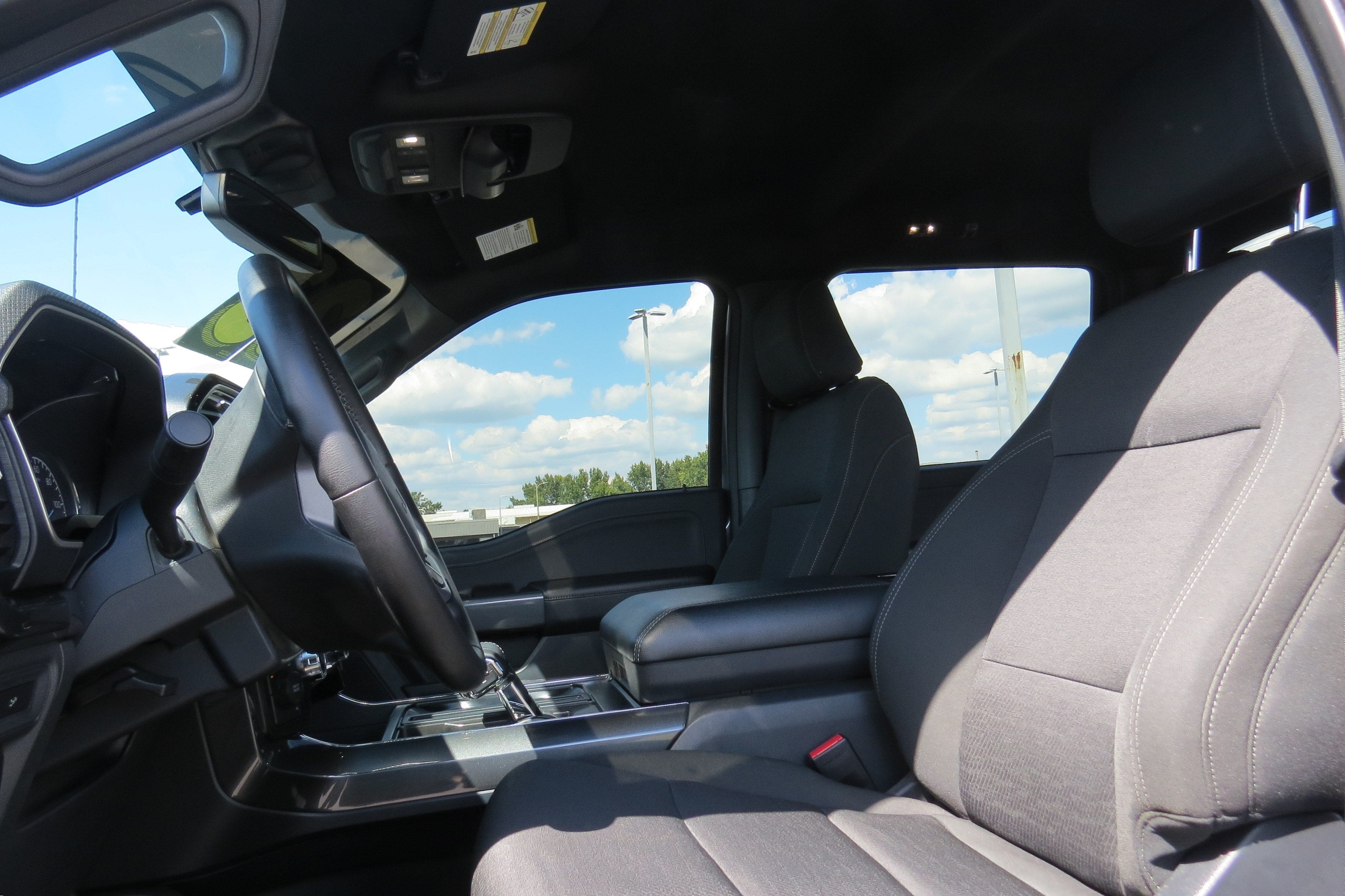 2023 Ford F-150 XLT 4WD SuperCrew w/ Sport Appearance Pkg.