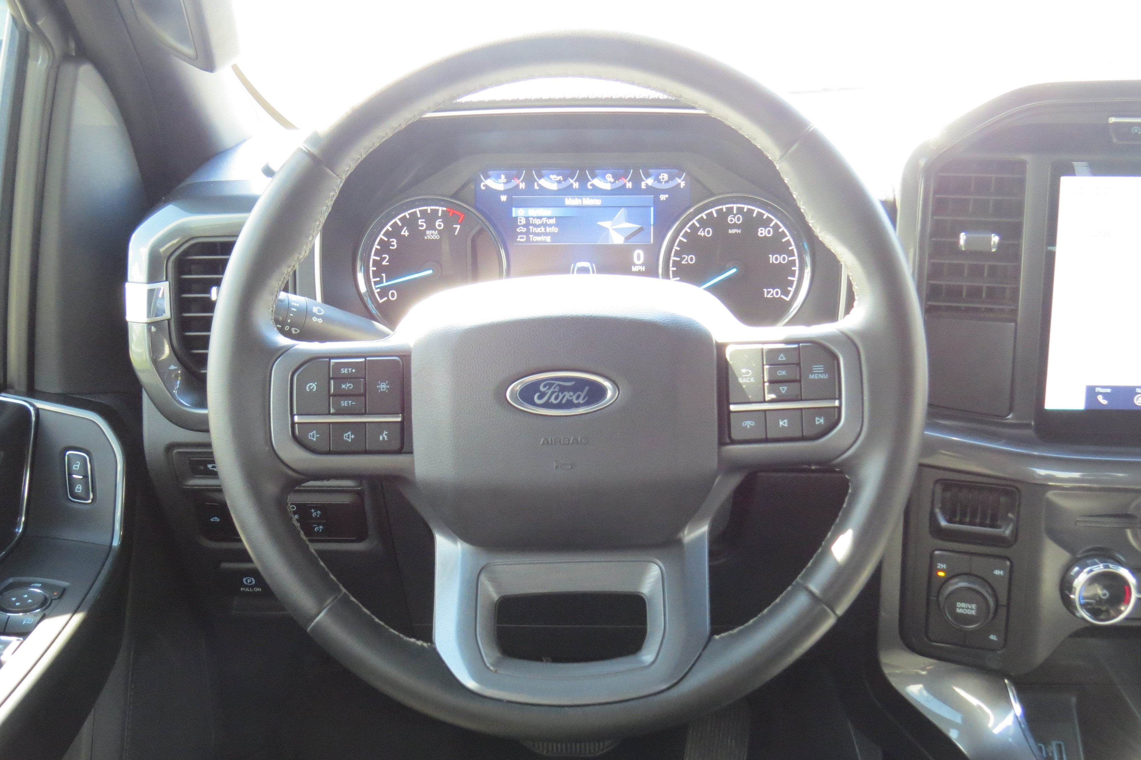2023 Ford F-150 XLT 4WD SuperCrew w/ Sport Appearance Pkg.