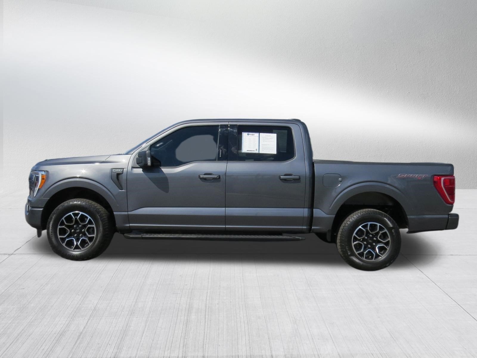 2023 Ford F-150 XLT 4WD SuperCrew w/ Sport Appearance Pkg.