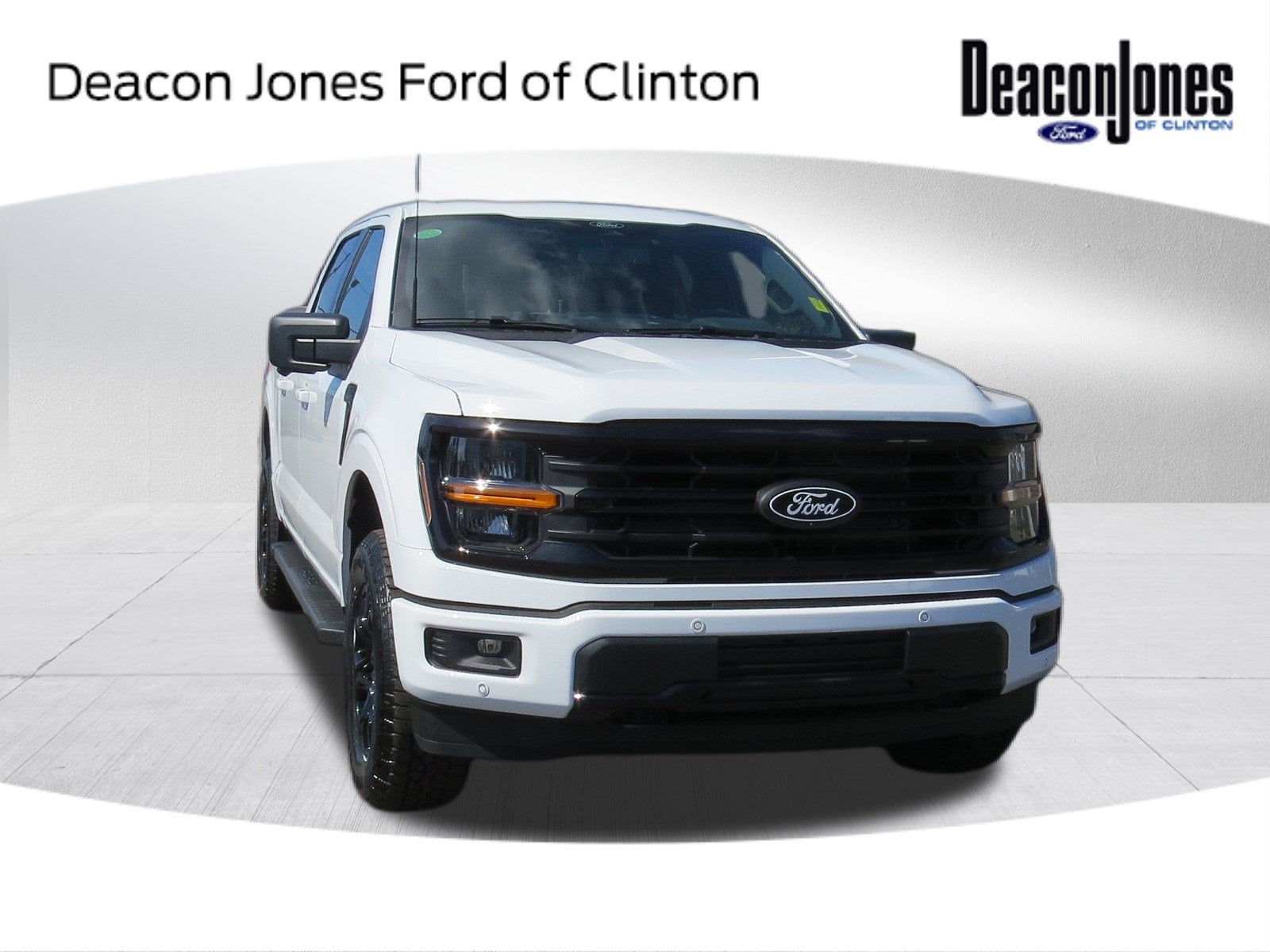 2026 Ford F-150 XLT 4WD SuperCrew w/ Black Appearance Pkg.