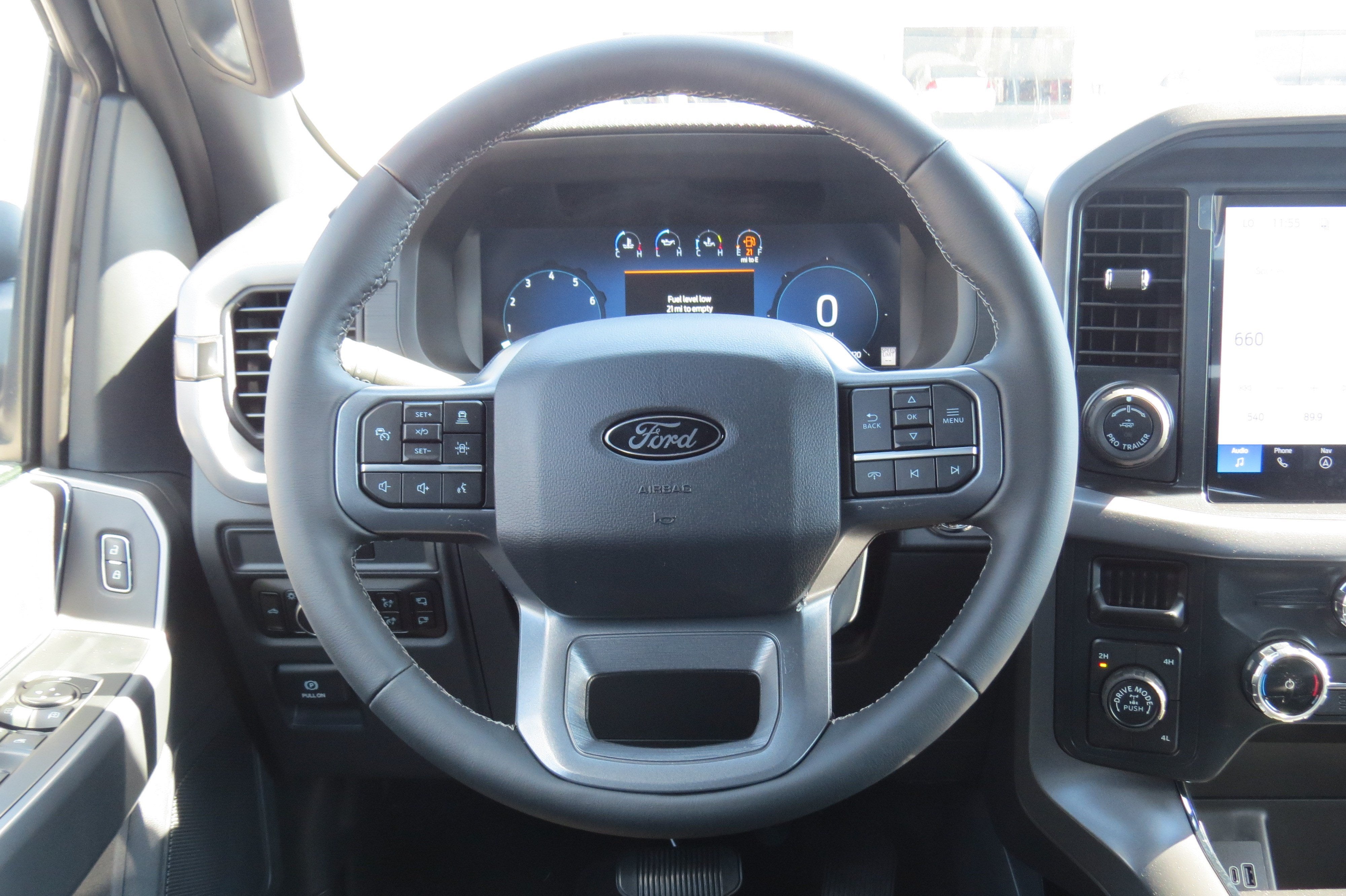 2026 Ford F-150 XLT 4WD SuperCrew w/ Black Appearance Pkg.